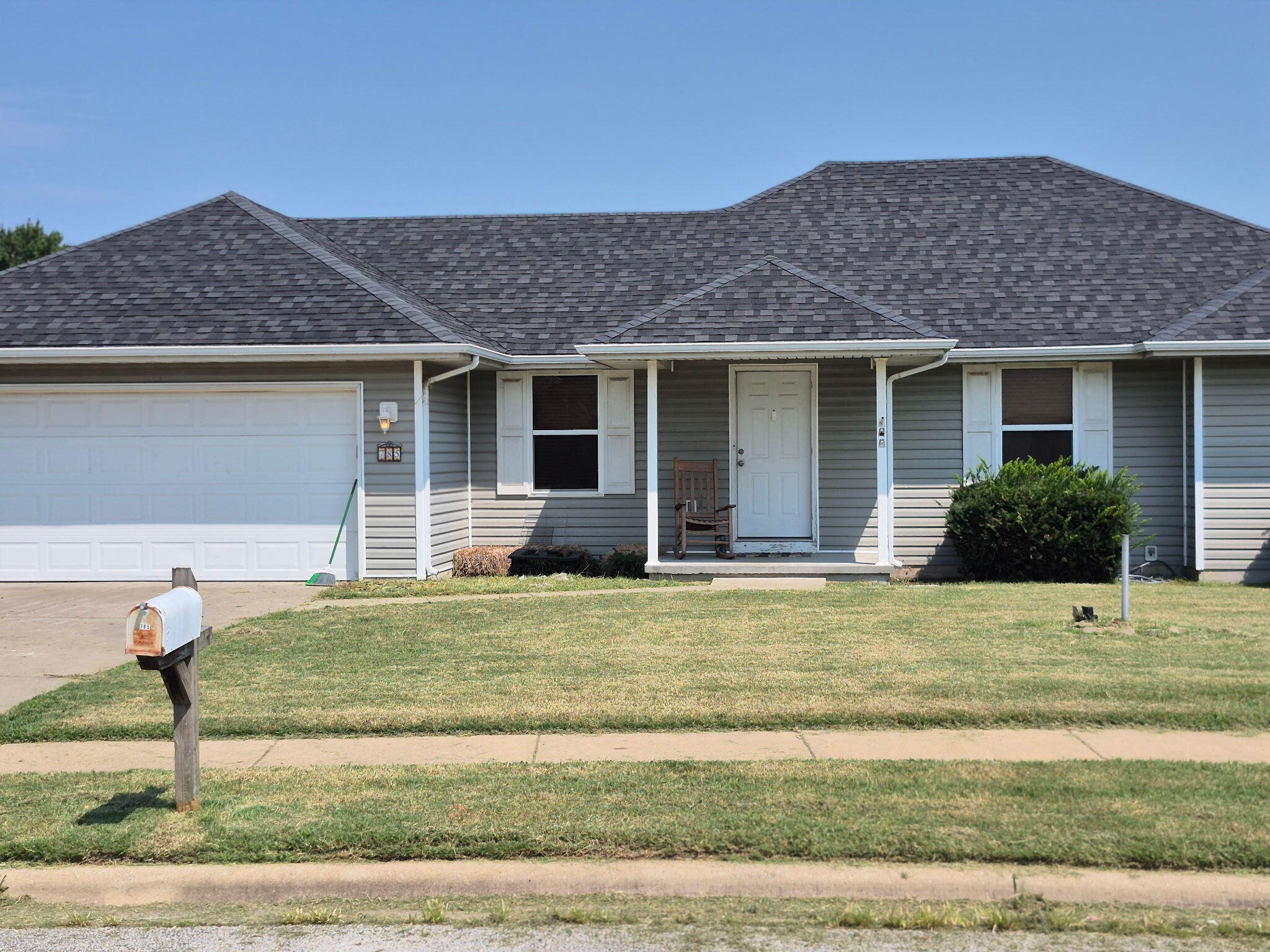 785 W Apache Street, Republic MO 65738