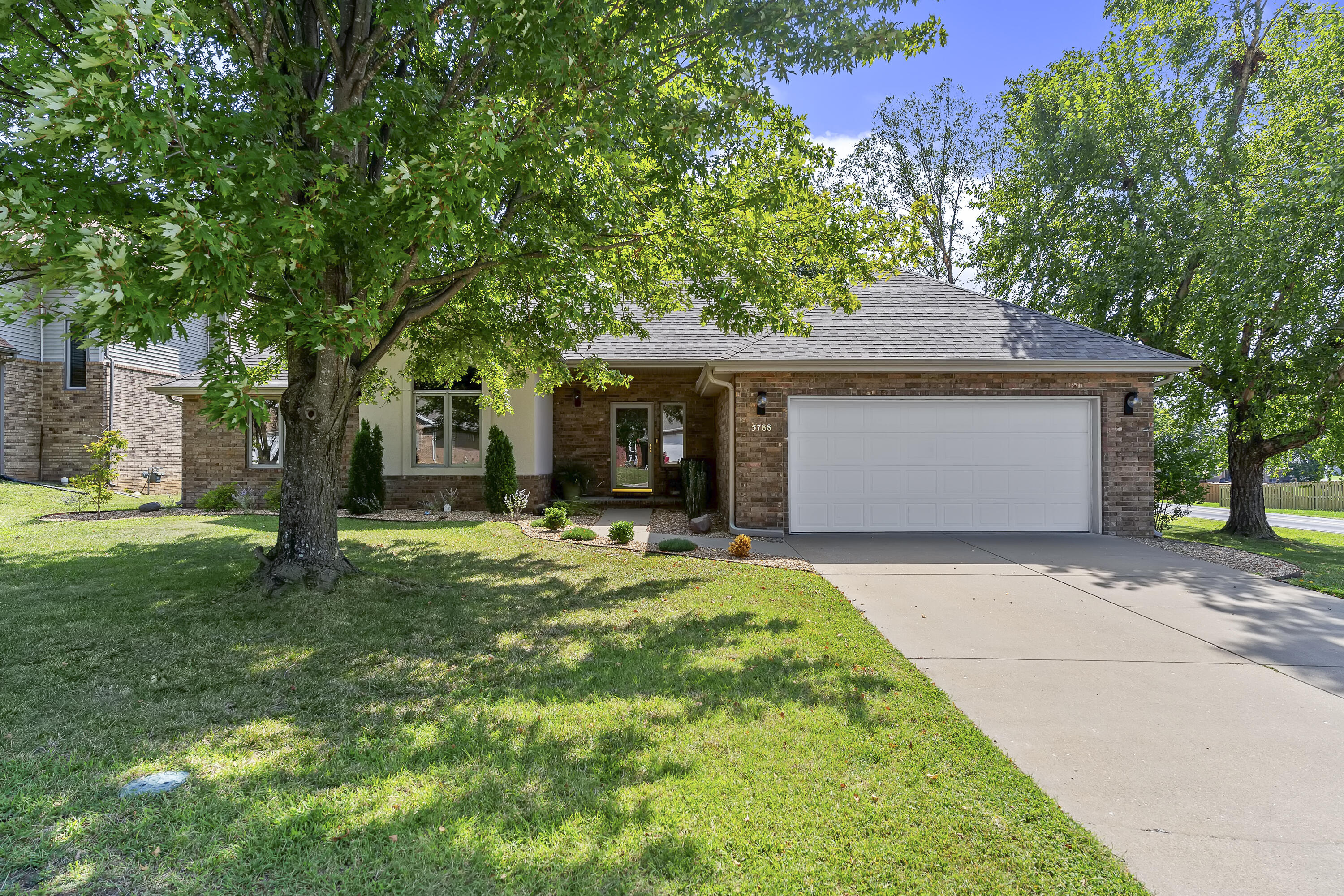 5788 S Nettleton Avenue, Springfield MO 65810