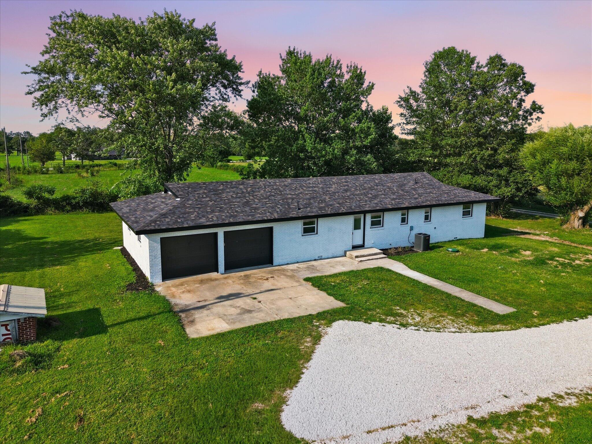 3760 E Shelby Road, Springfield MO 65803