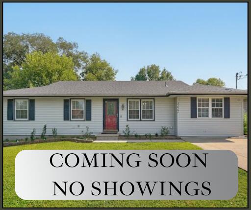 3222 W Olive Street, Springfield MO 65802