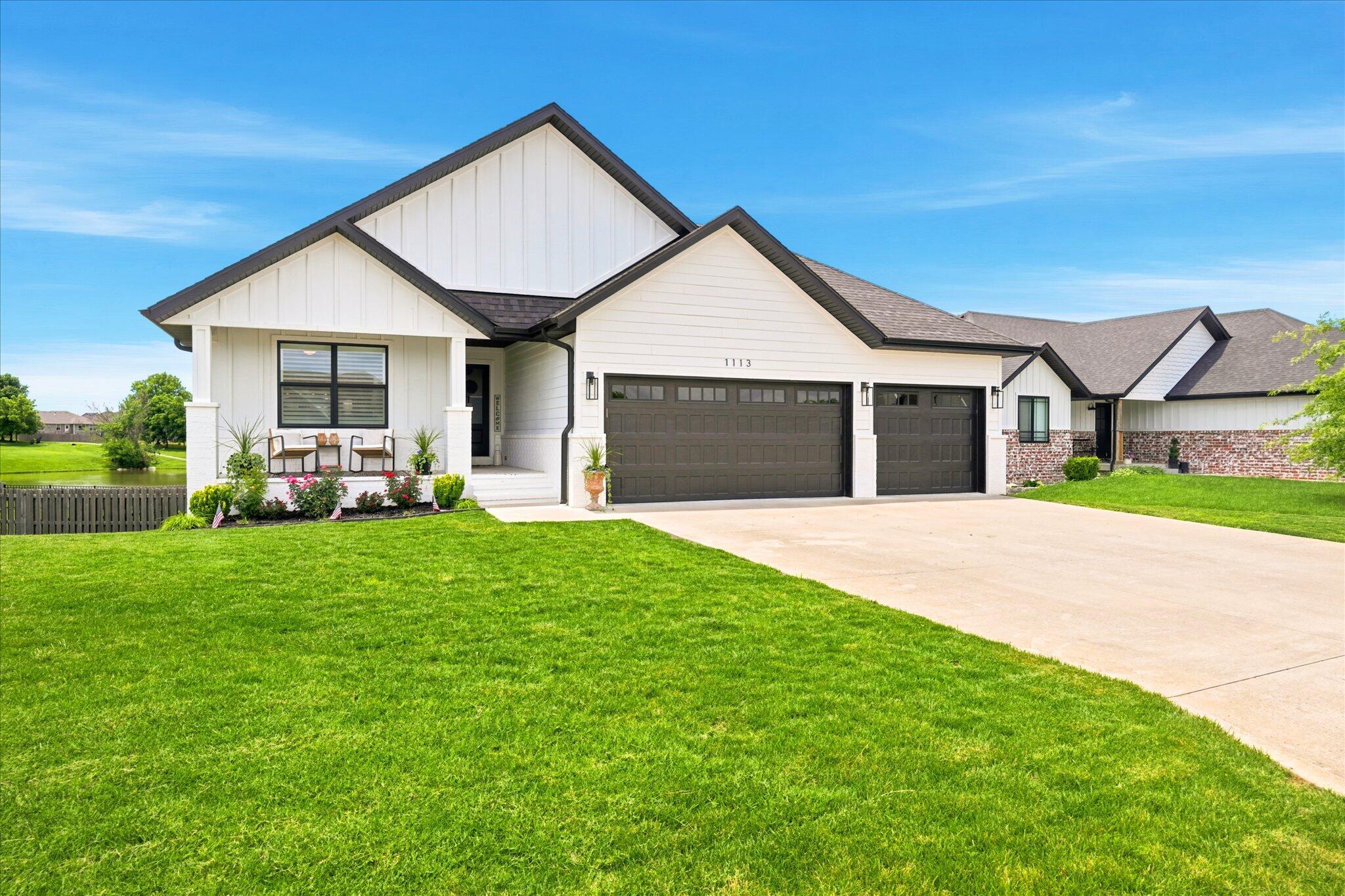 1113 S Natchez Road, Republic MO 65738