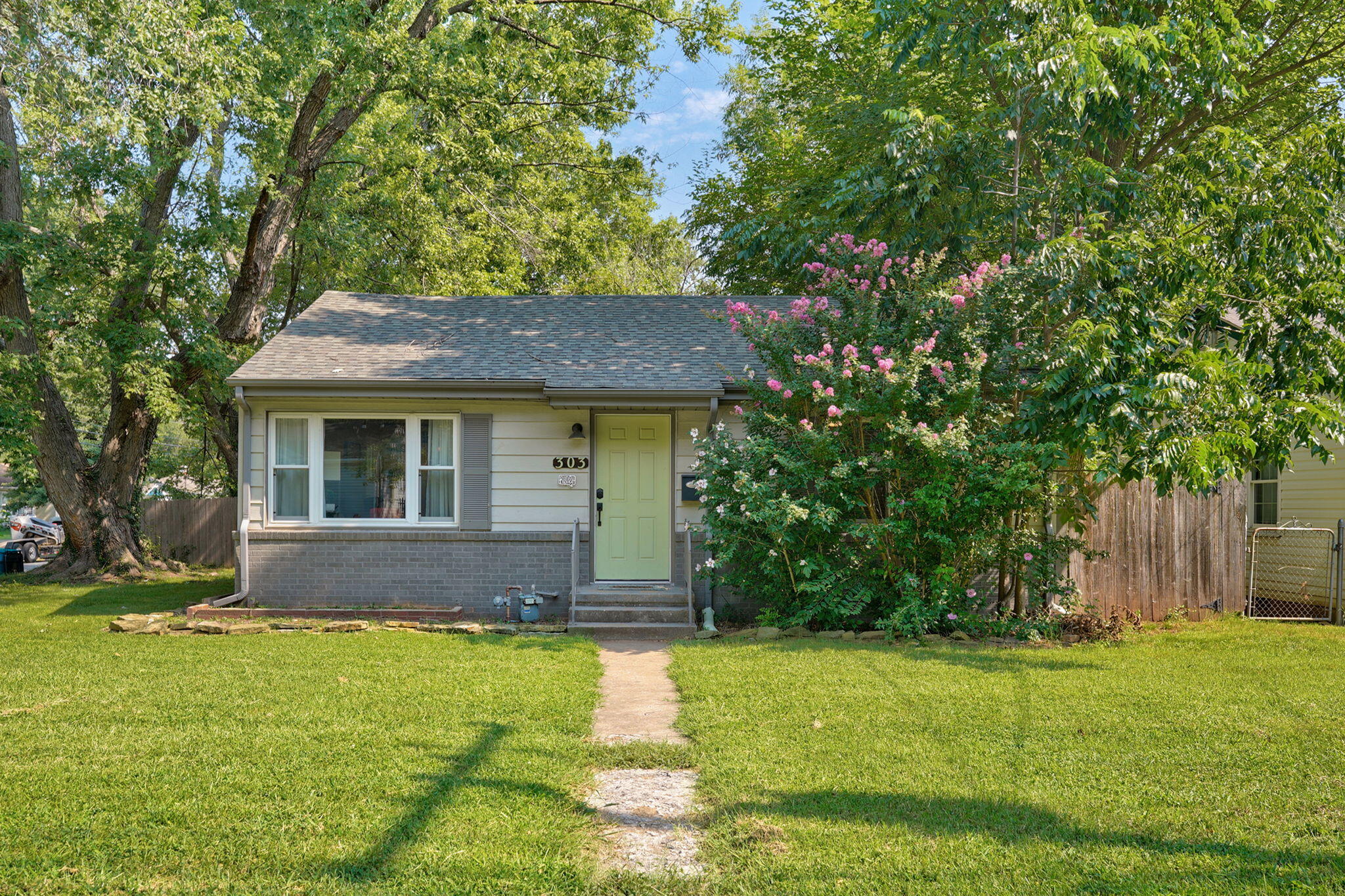303 E Cherokee Street, Springfield MO 65807