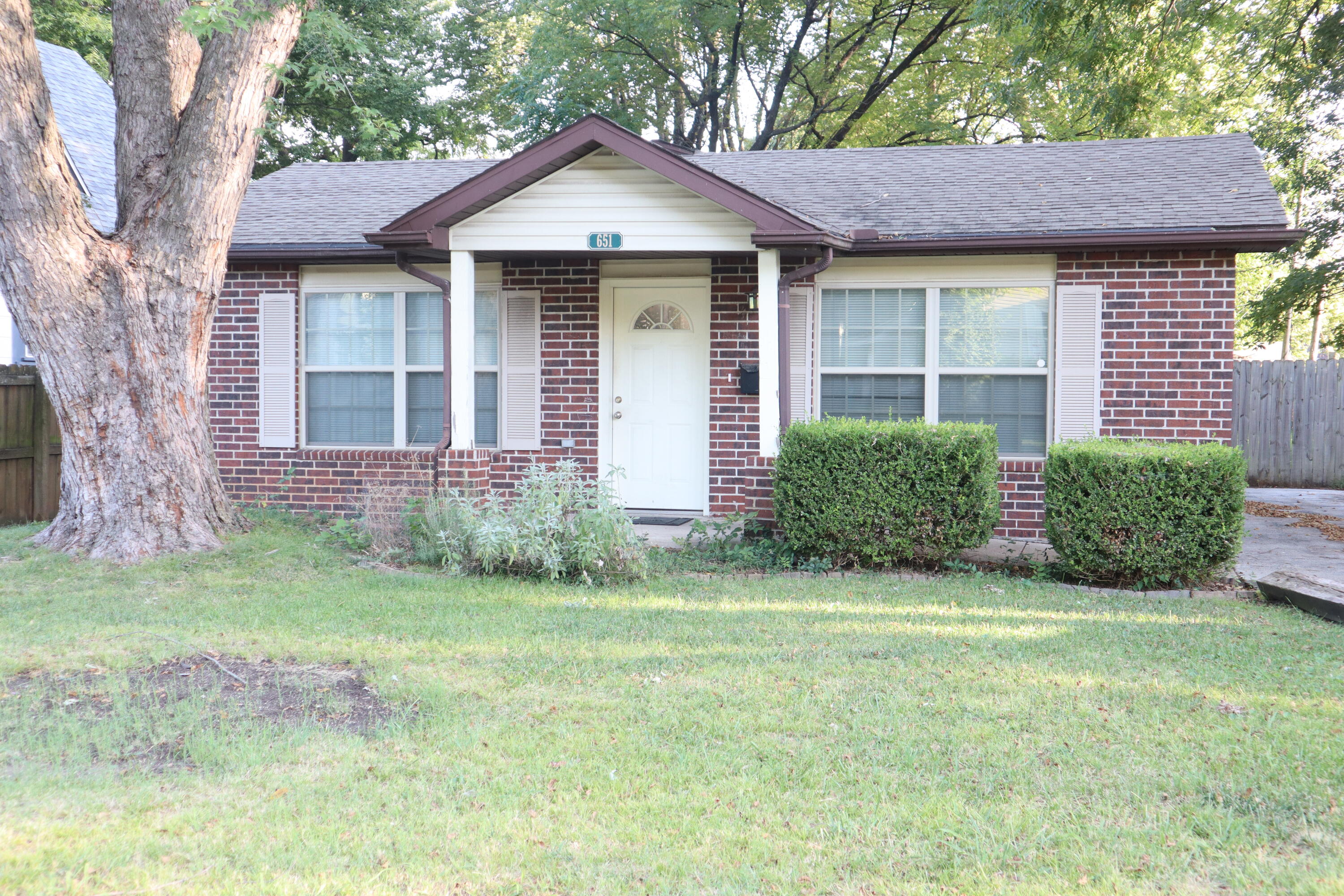 651 W Nichols Street, Springfield MO 65802