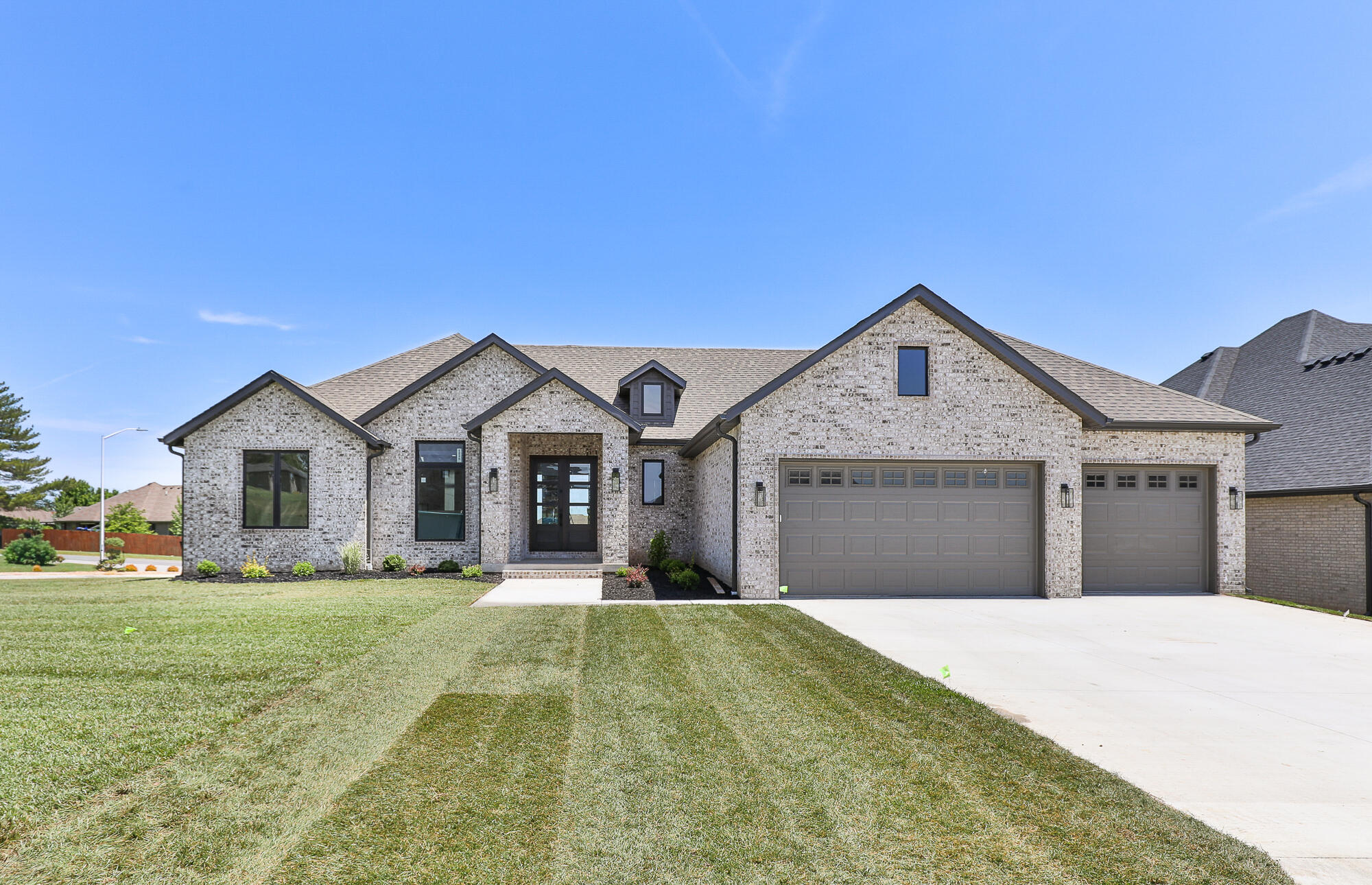 2082 N Unbridled Court, Springfield MO 65802