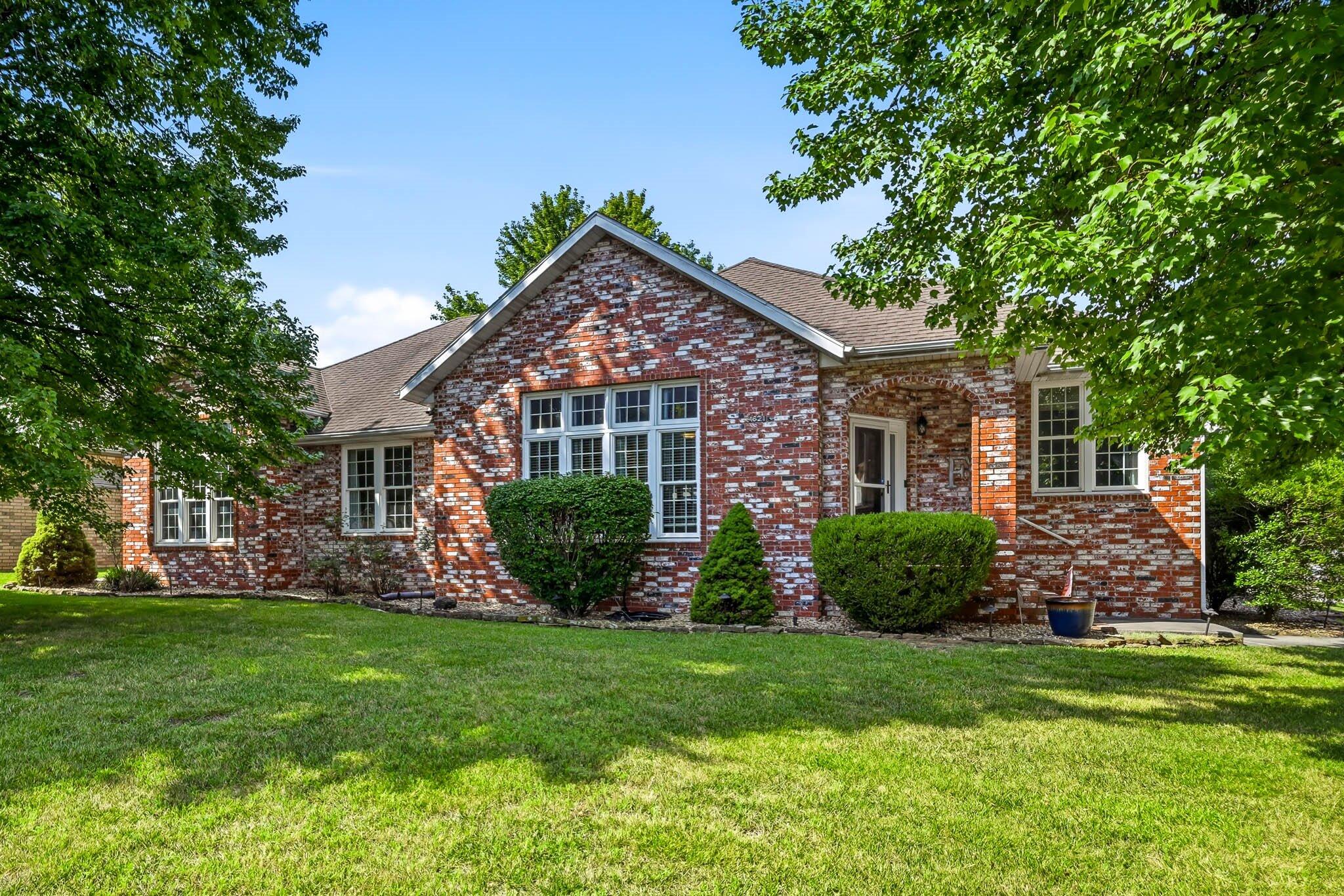 4621 S Warren Road, Springfield MO 65810