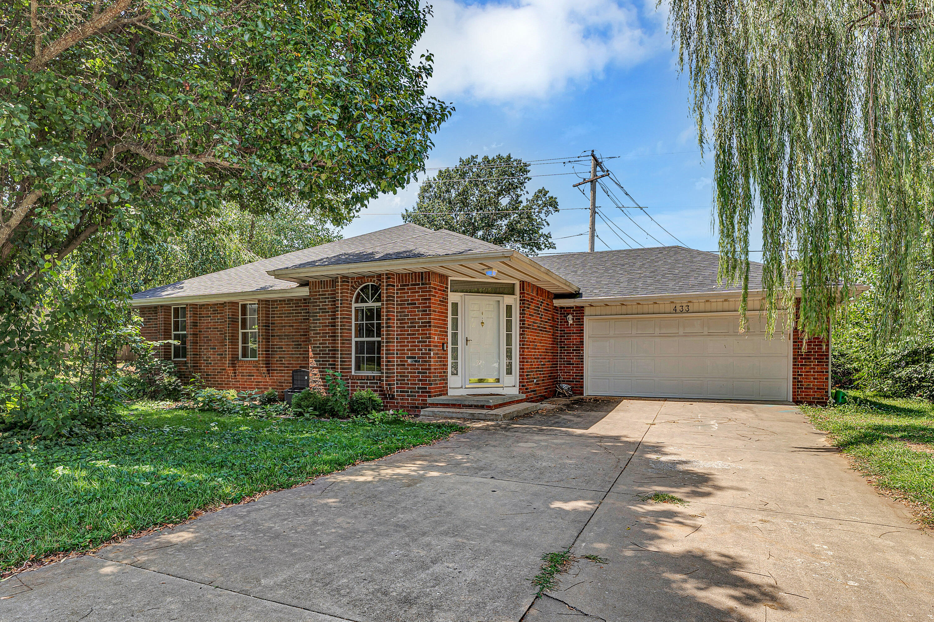 433 S Devonshire Street, Nixa MO 65714