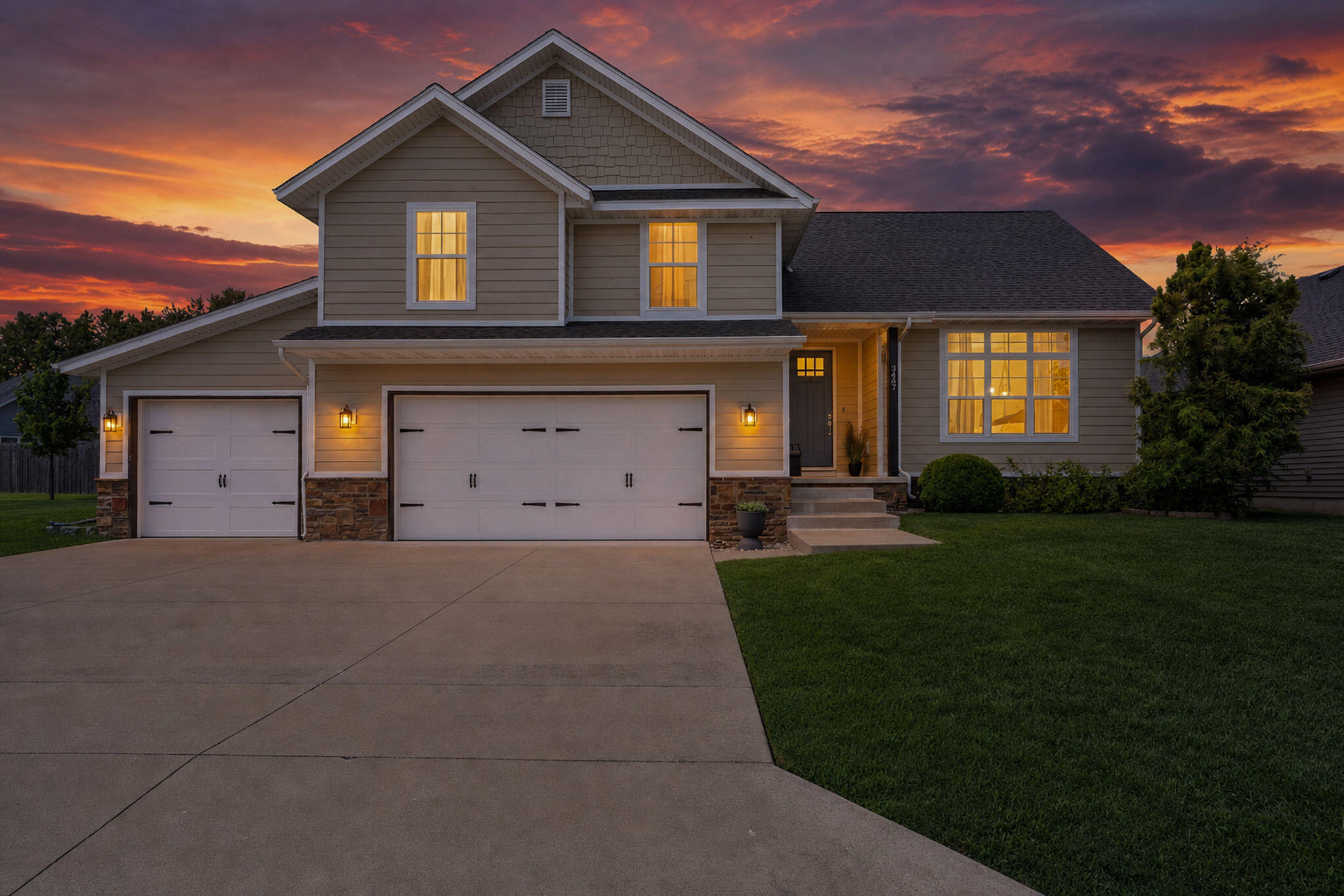 3467 S Valley View Drive, Springfield MO 65807
