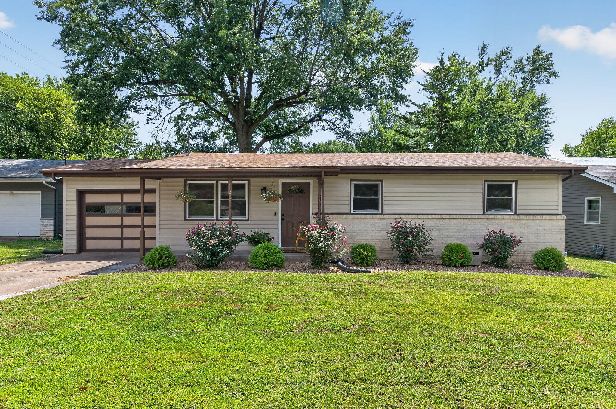 1112 E Mcclernon Street, Springfield MO 65803