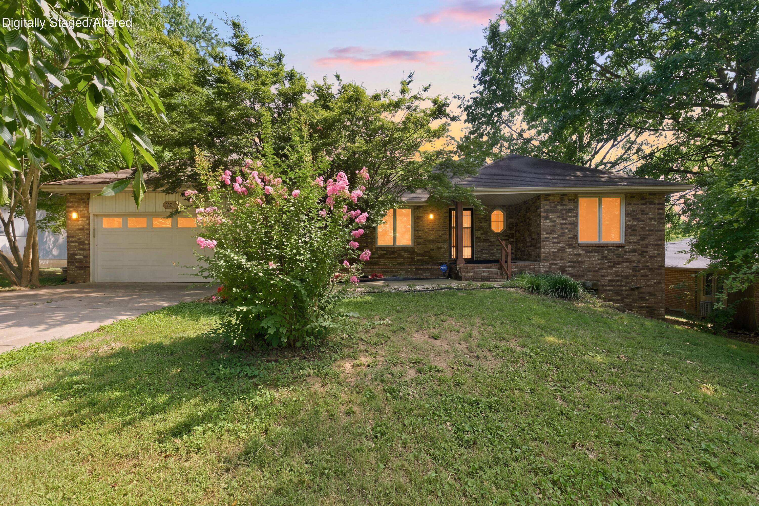 3808 W Kingsley Street, Springfield MO 65807