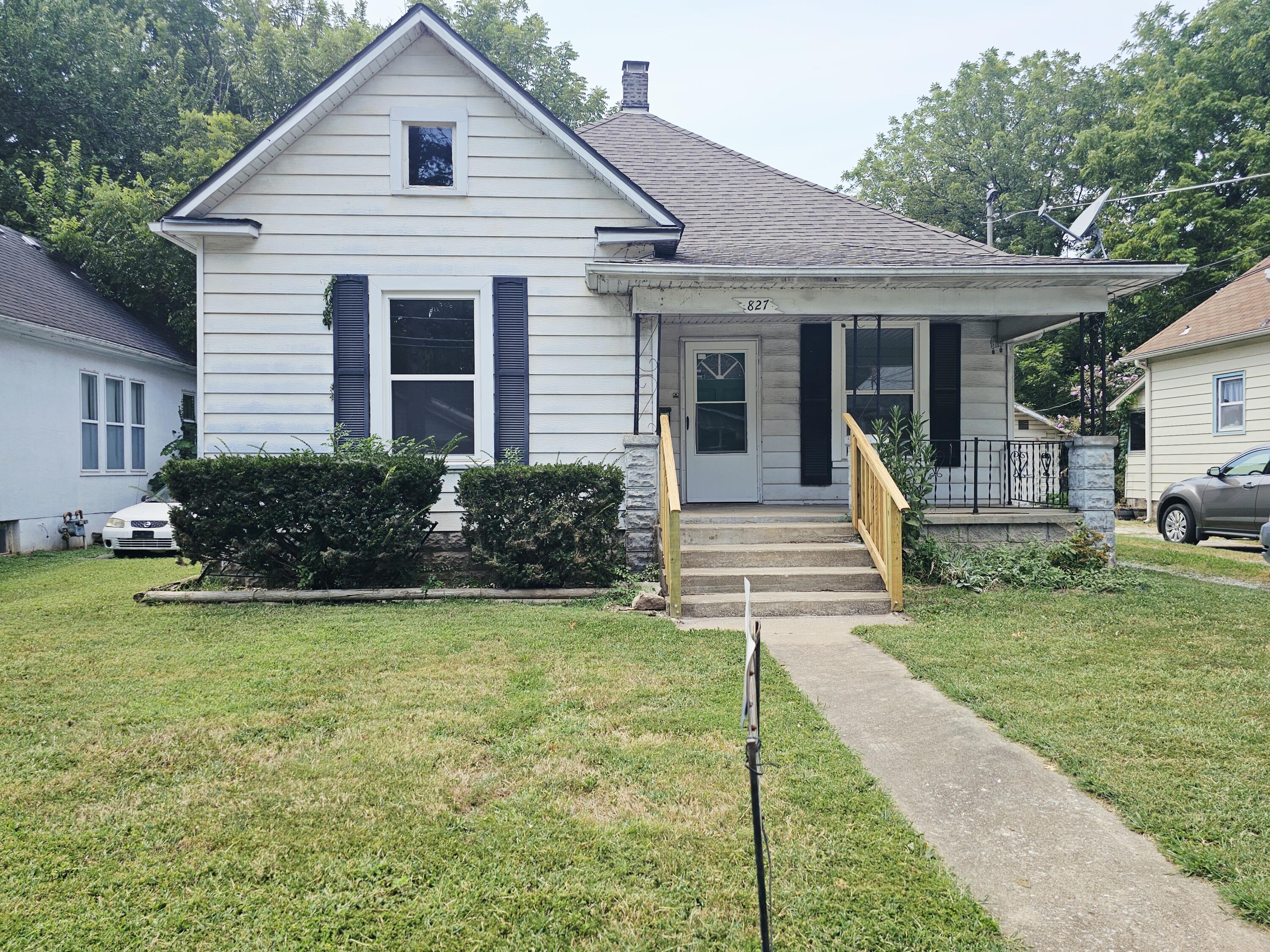827 S Missouri Avenue, Springfield MO 65806