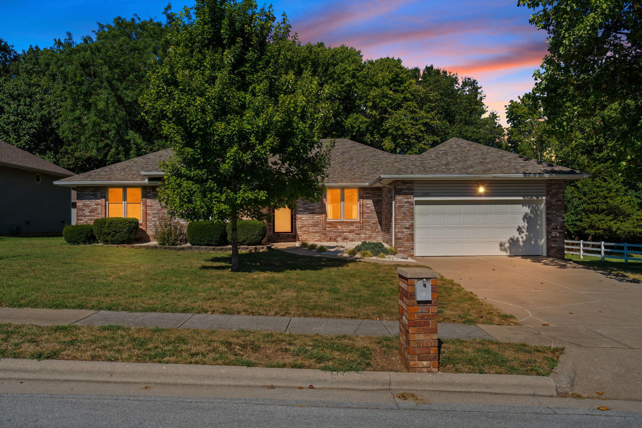 4055 N Pickwick Avenue, Springfield MO 65803
