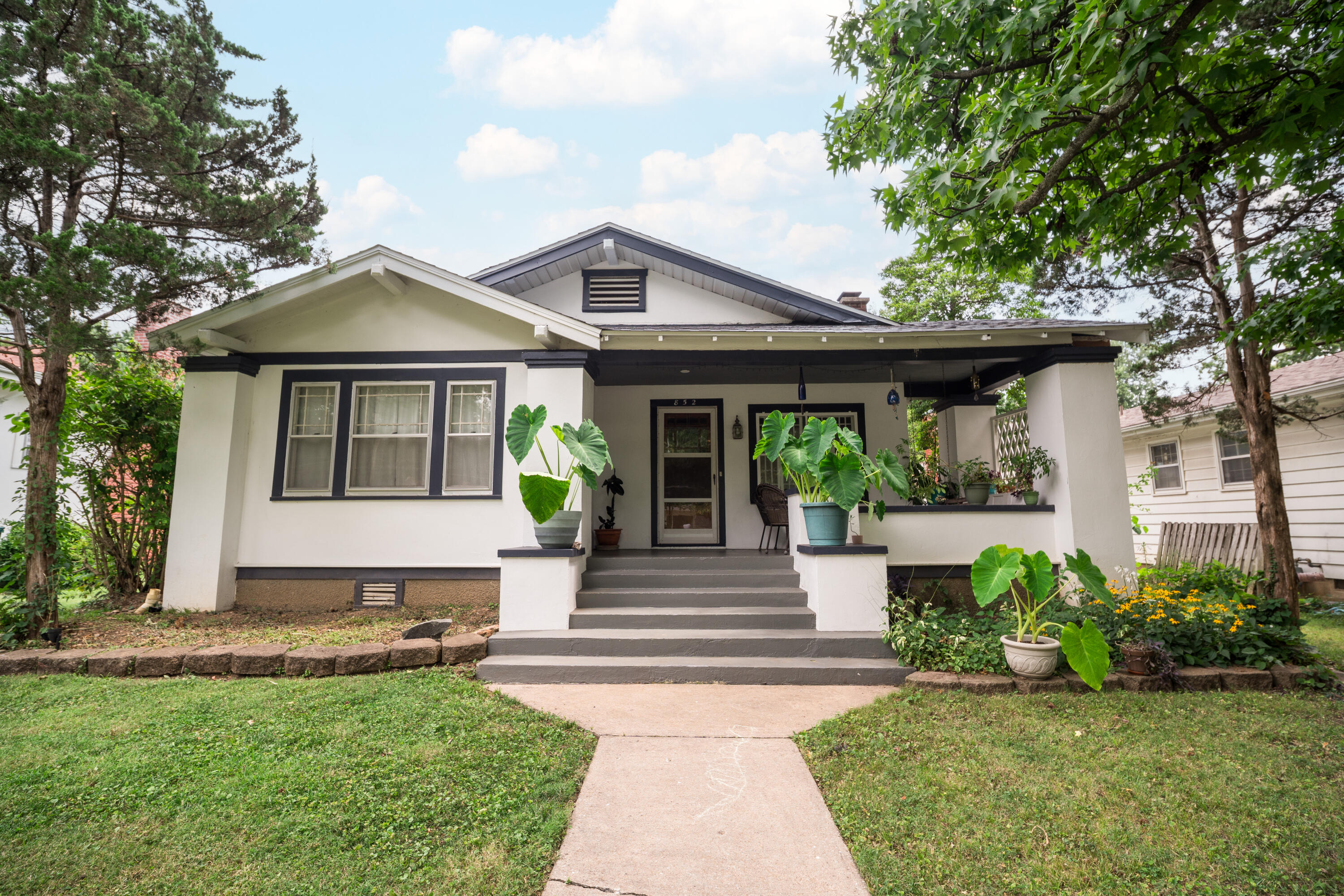 852 S Fremont Avenue, Springfield MO 65804