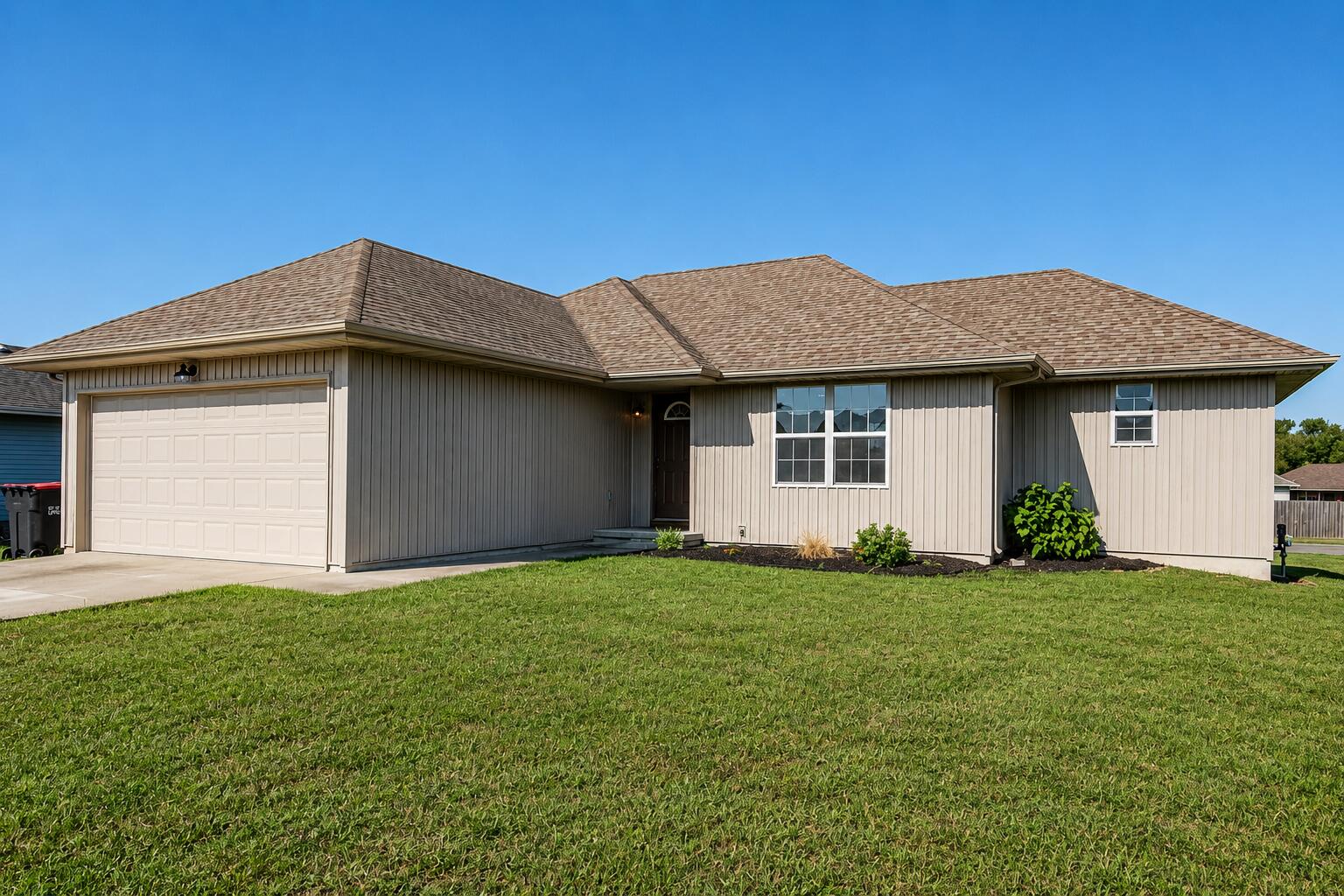 107 Cherry Avenue, Clever MO 65631