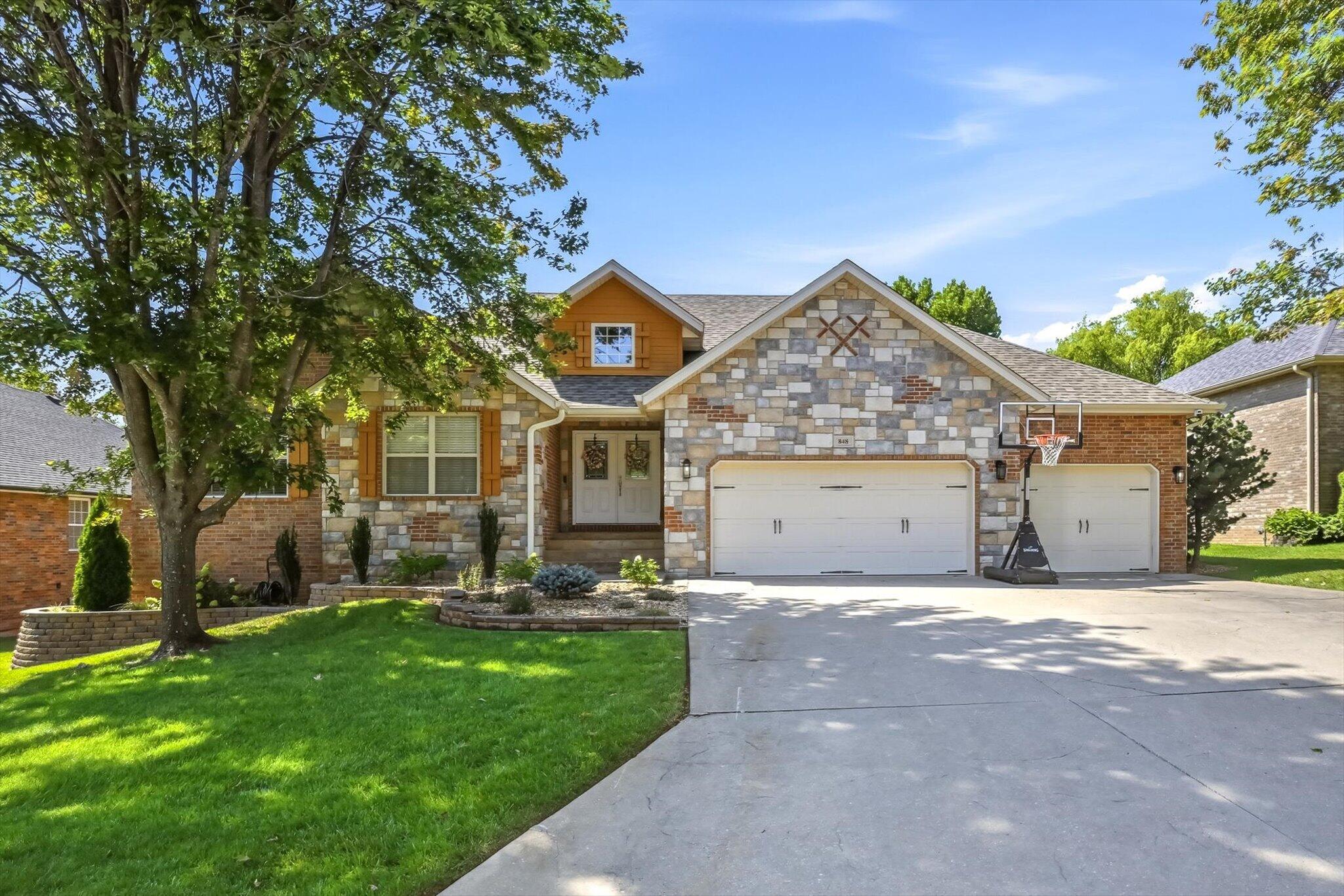 848 E Country Ridge Street, Nixa MO 65714