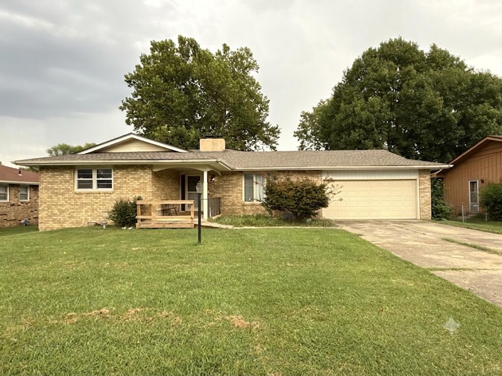 1433 E Snider Street, Springfield MO 65803