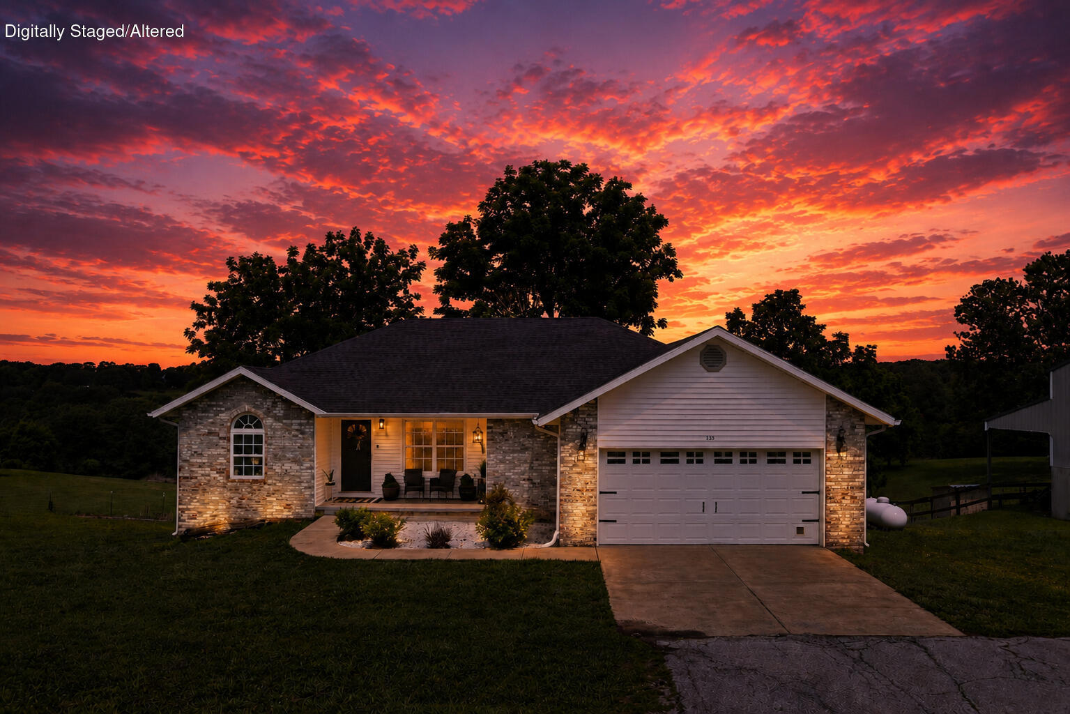 495 Bear Ridge, Highlandville MO 65669