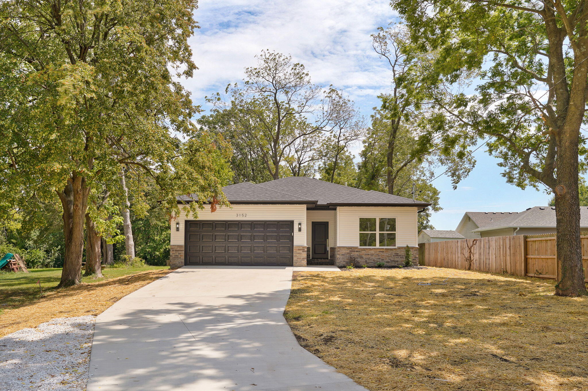 3152 N National Avenue, Springfield MO 65803