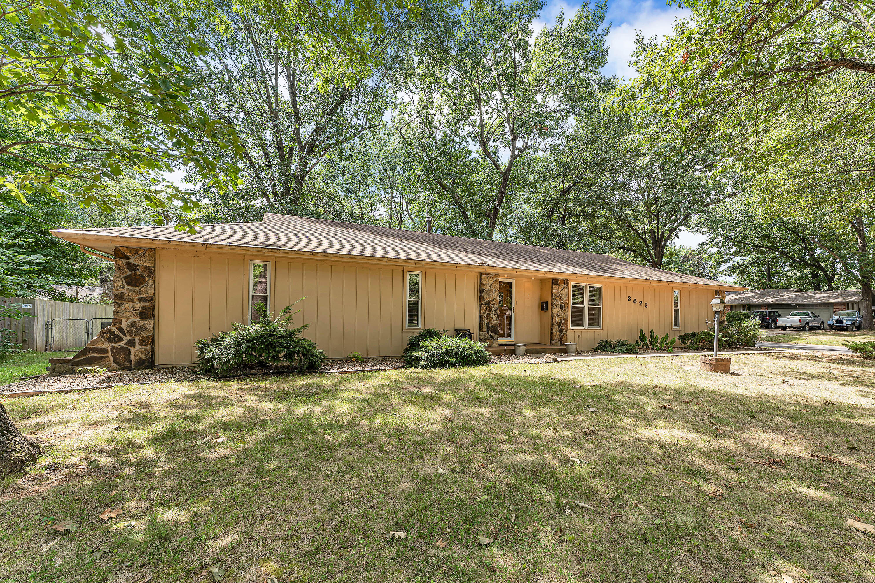 3022 E Belmont Street, Springfield MO 65802