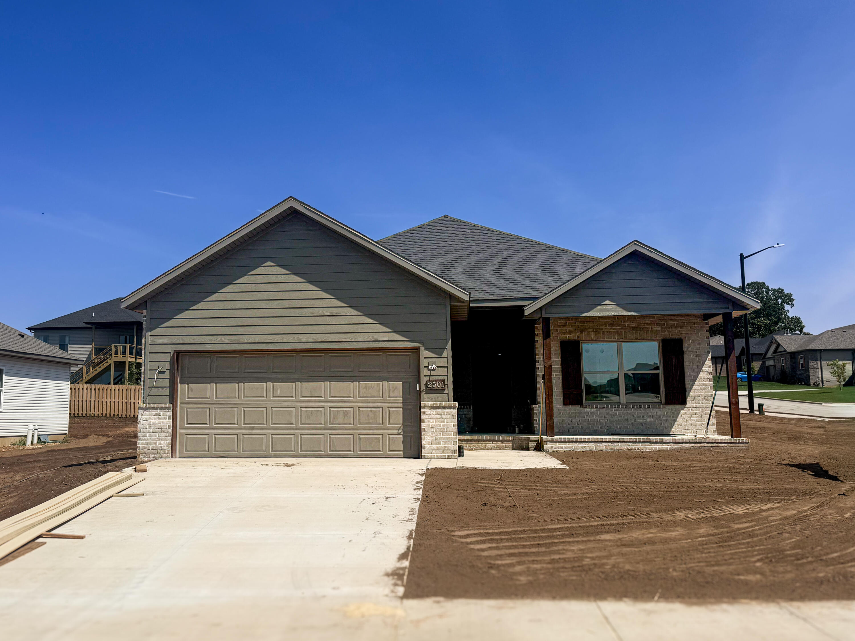 2501 W Fisherman Drive, Ozark MO 65721