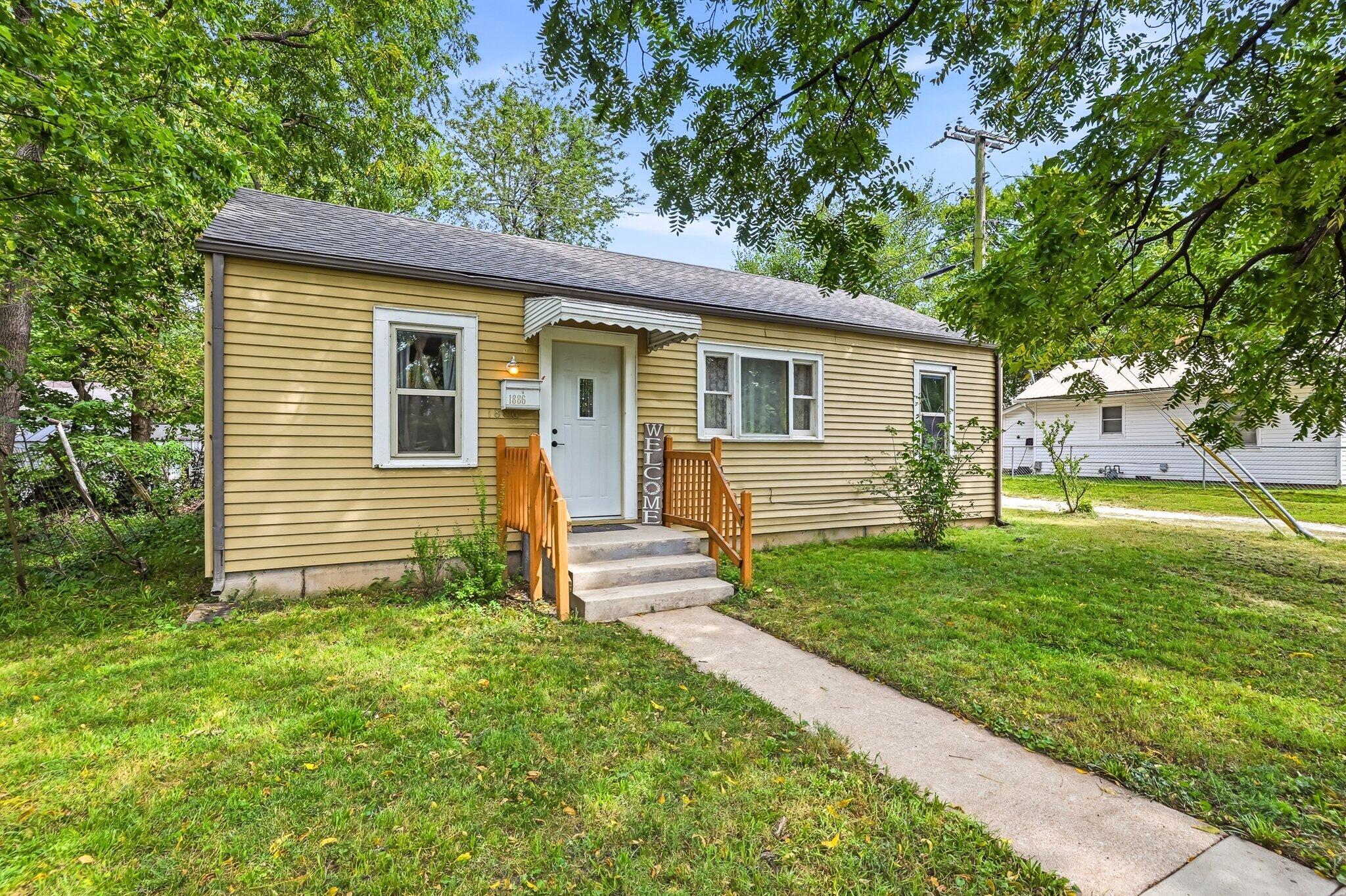 1886 N Fort Avenue, Springfield MO 65803