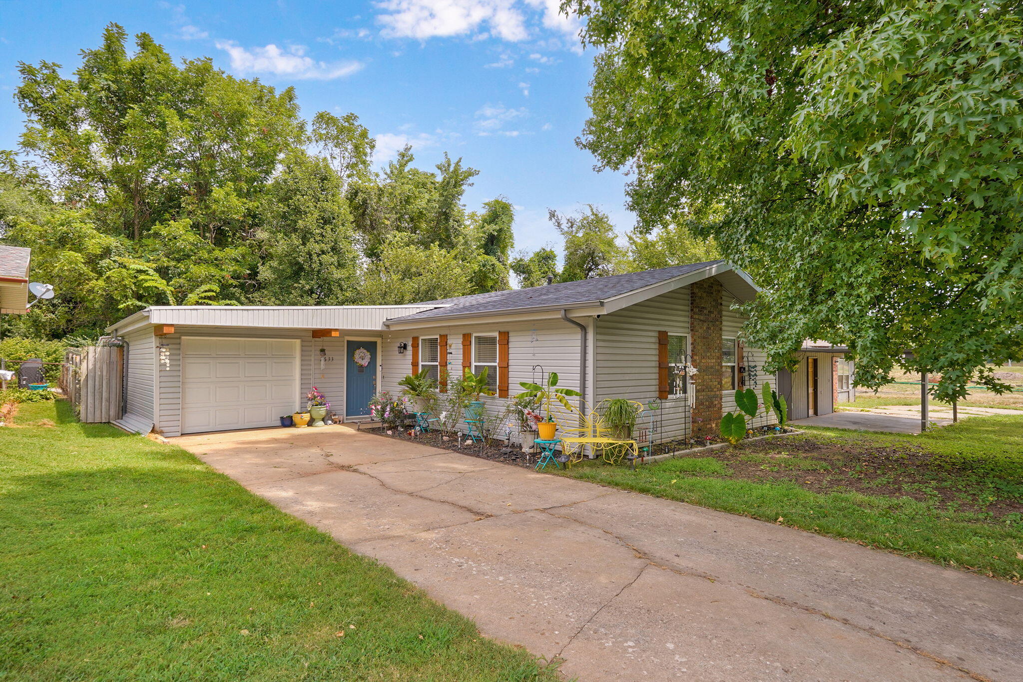 2633 W Phelps Street, Springfield MO 65802