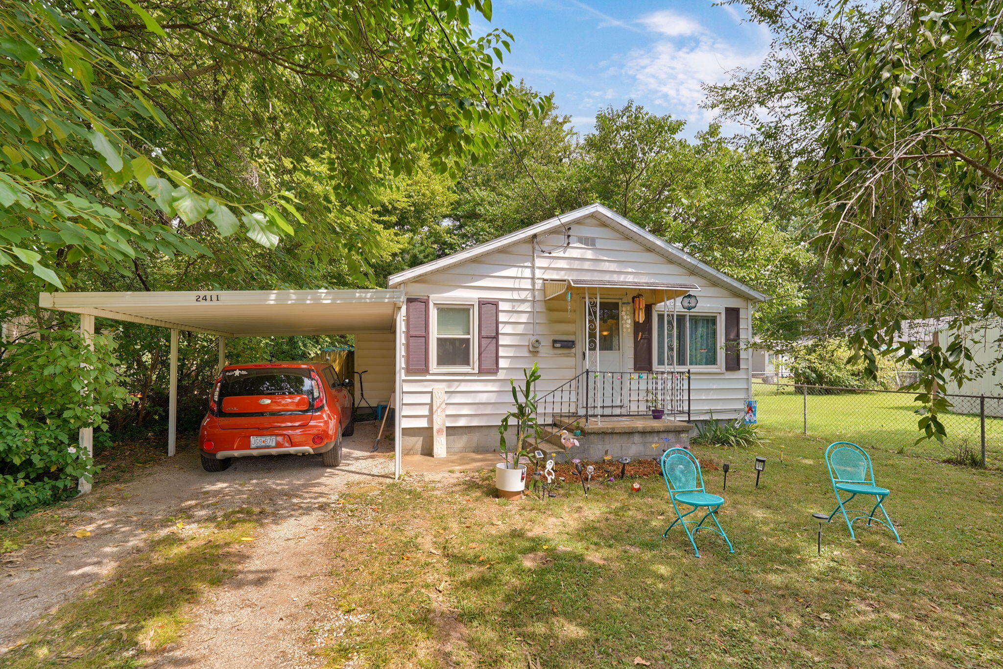 2411 W Madison Street, Springfield MO 65802