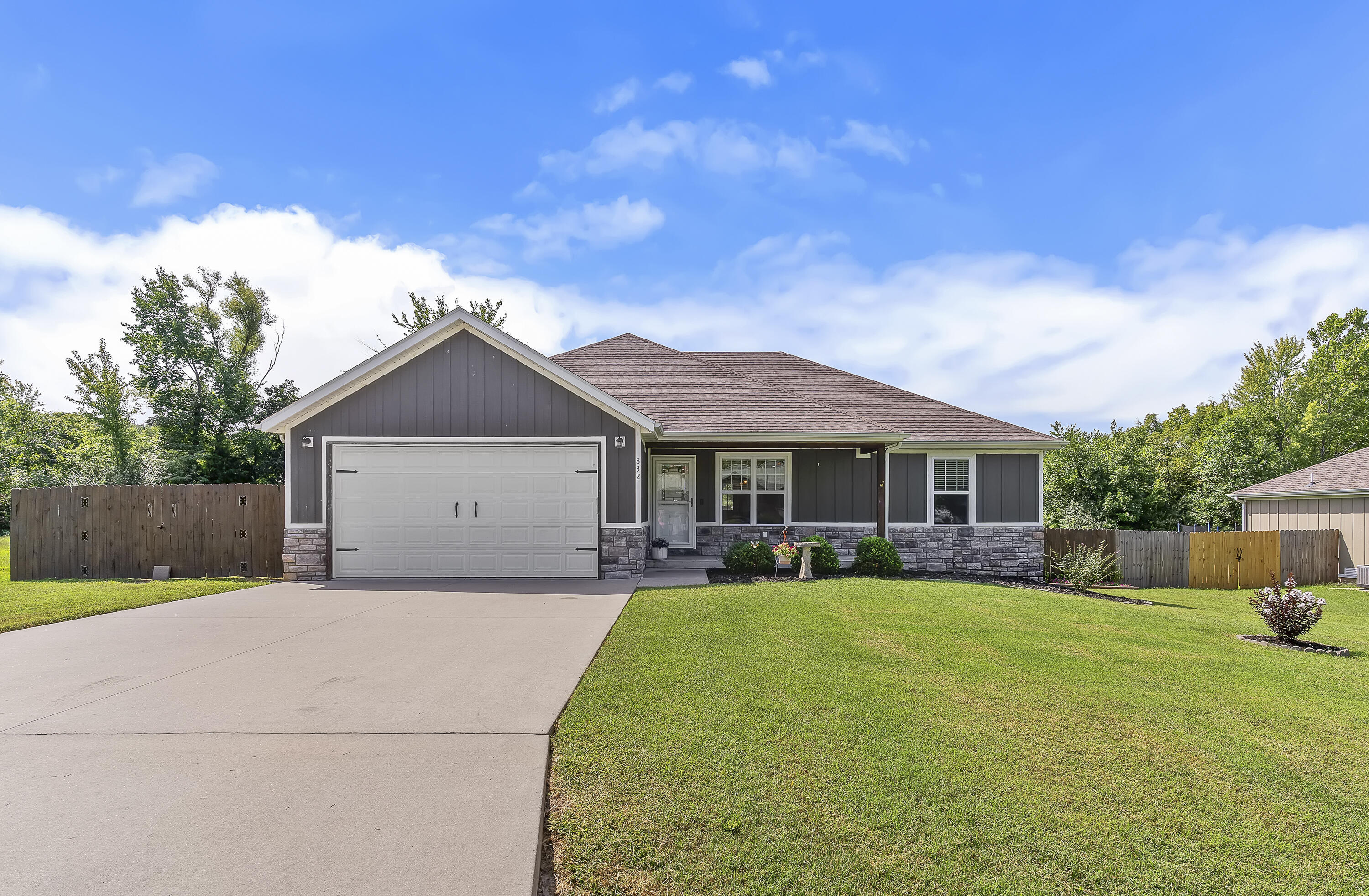 832 Shaffer Street, Marshfield MO 65706