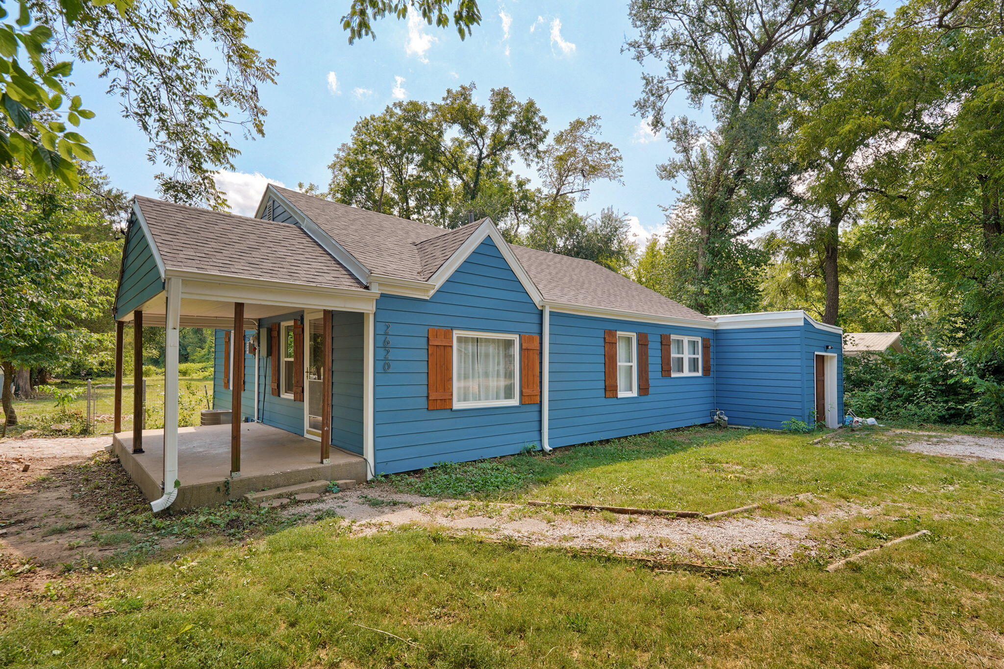 2620 W Chestnut Street, Springfield MO 65802