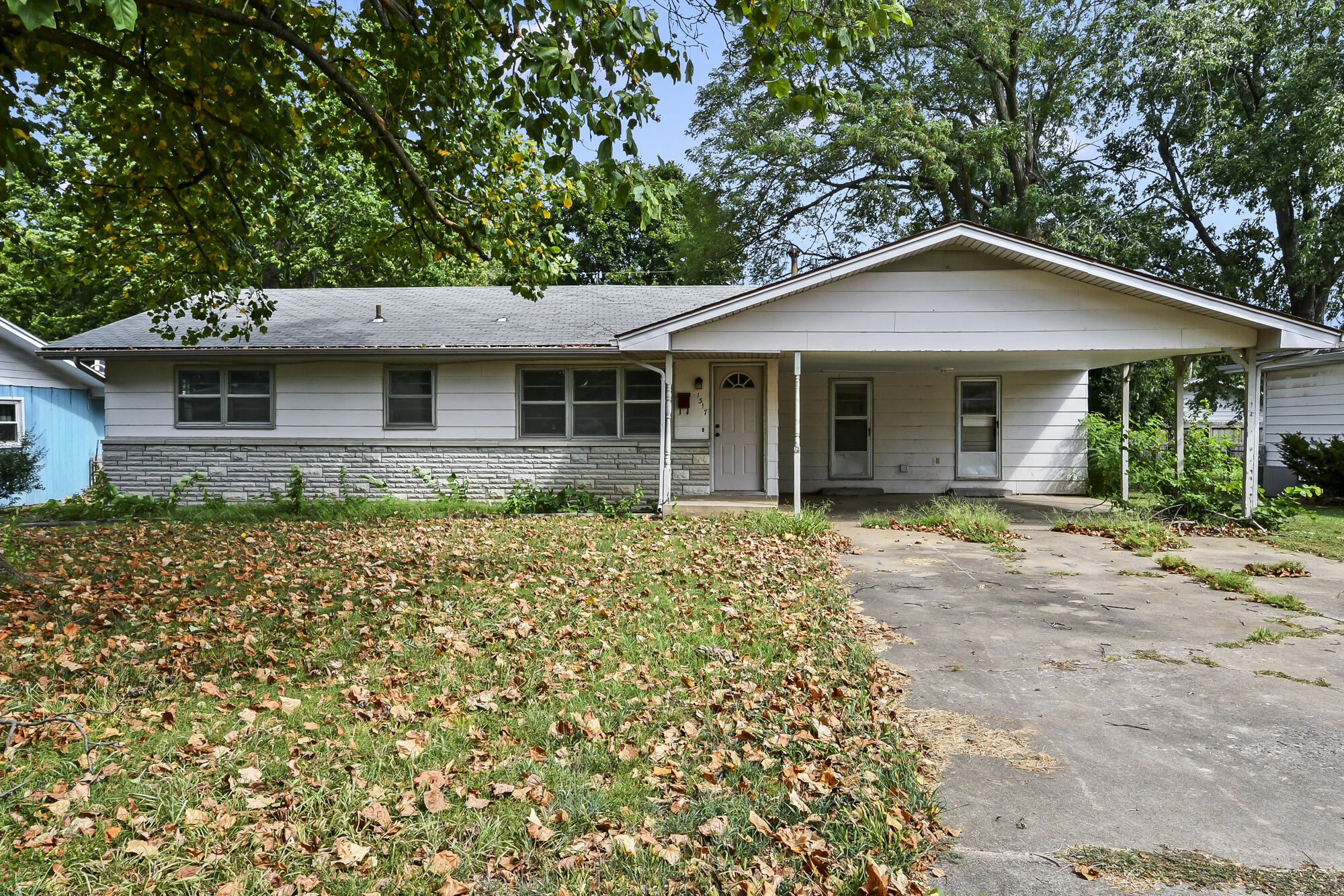 1317 E Cambridge Street, Springfield MO 65804