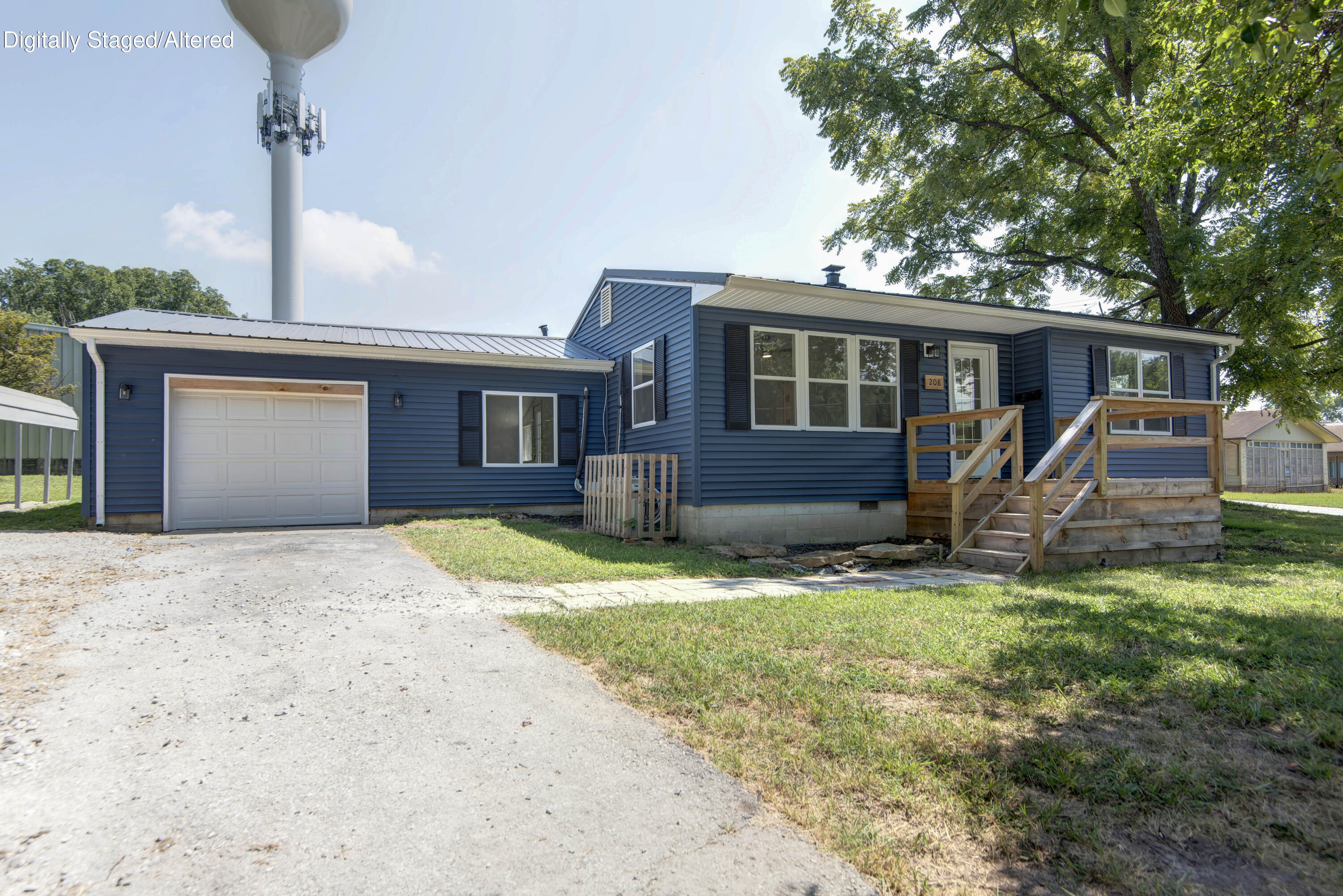208 S Water Street, Nixa MO 65714