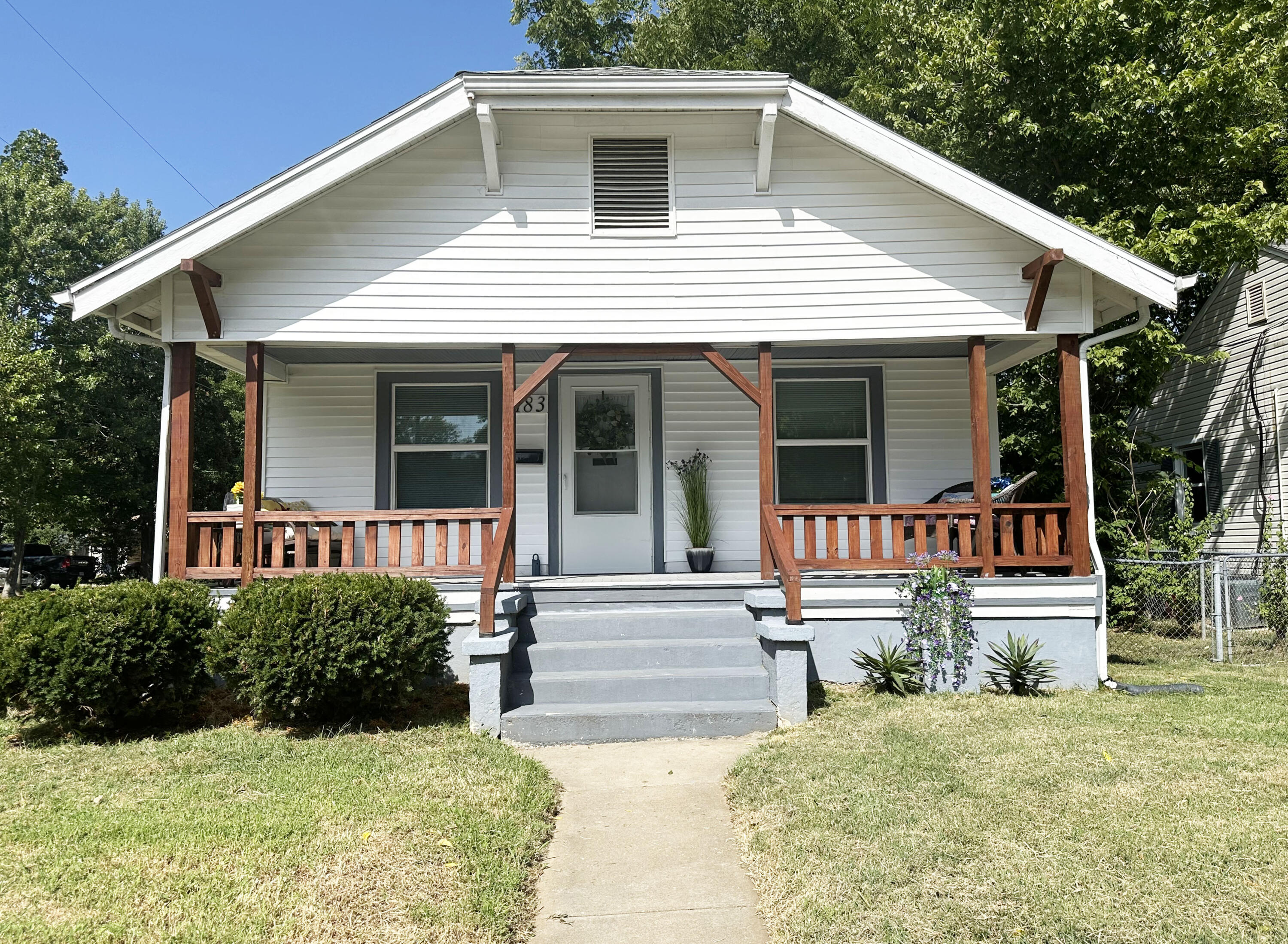 1183 S Pennsylvania Avenue, Springfield MO 65807