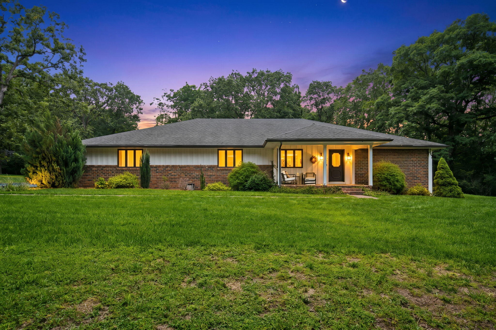 2956 S Roth Oaks Avenue, Springfield MO 65809