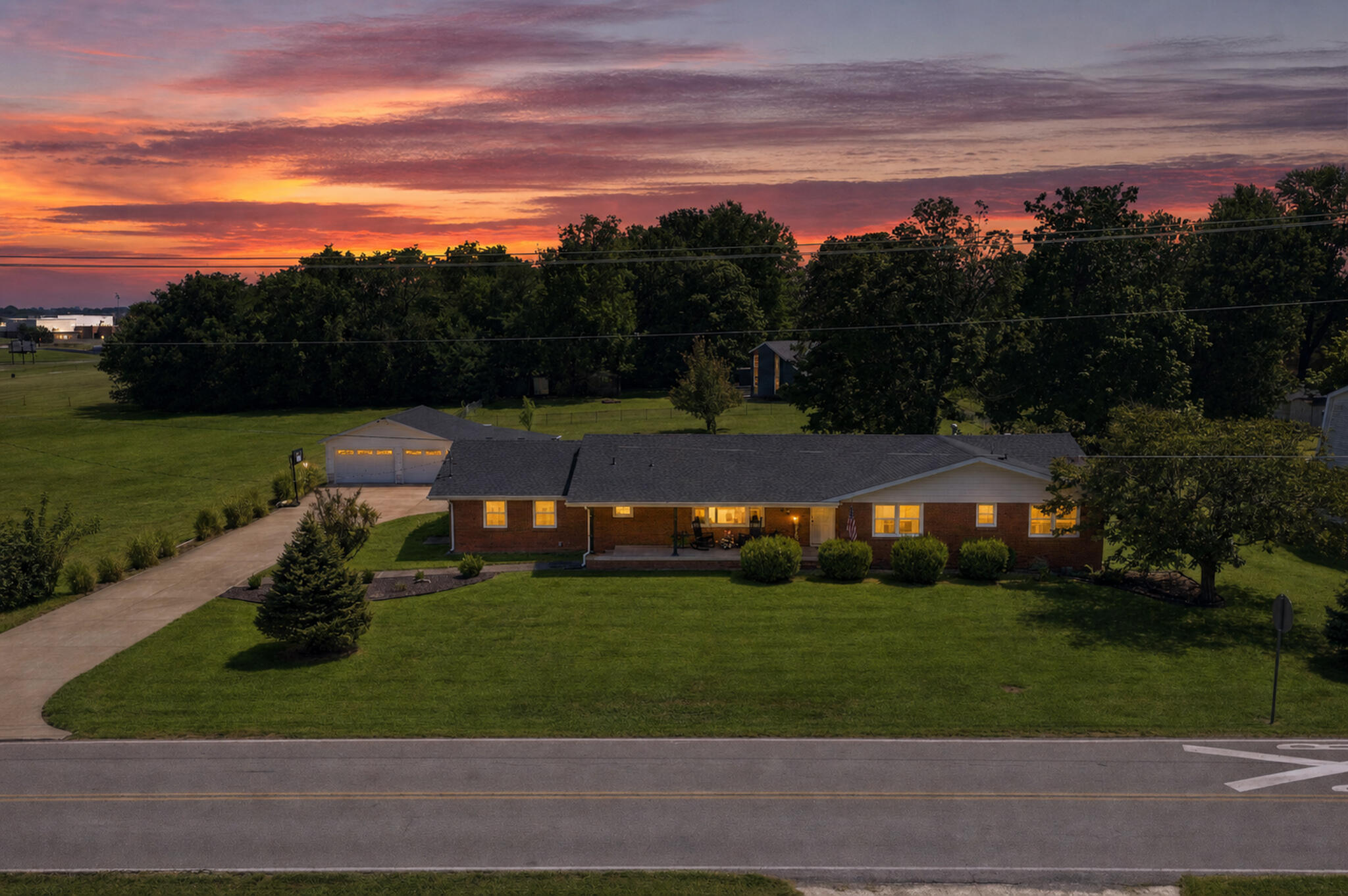 226 N Hampton Avenue, Republic MO 65738