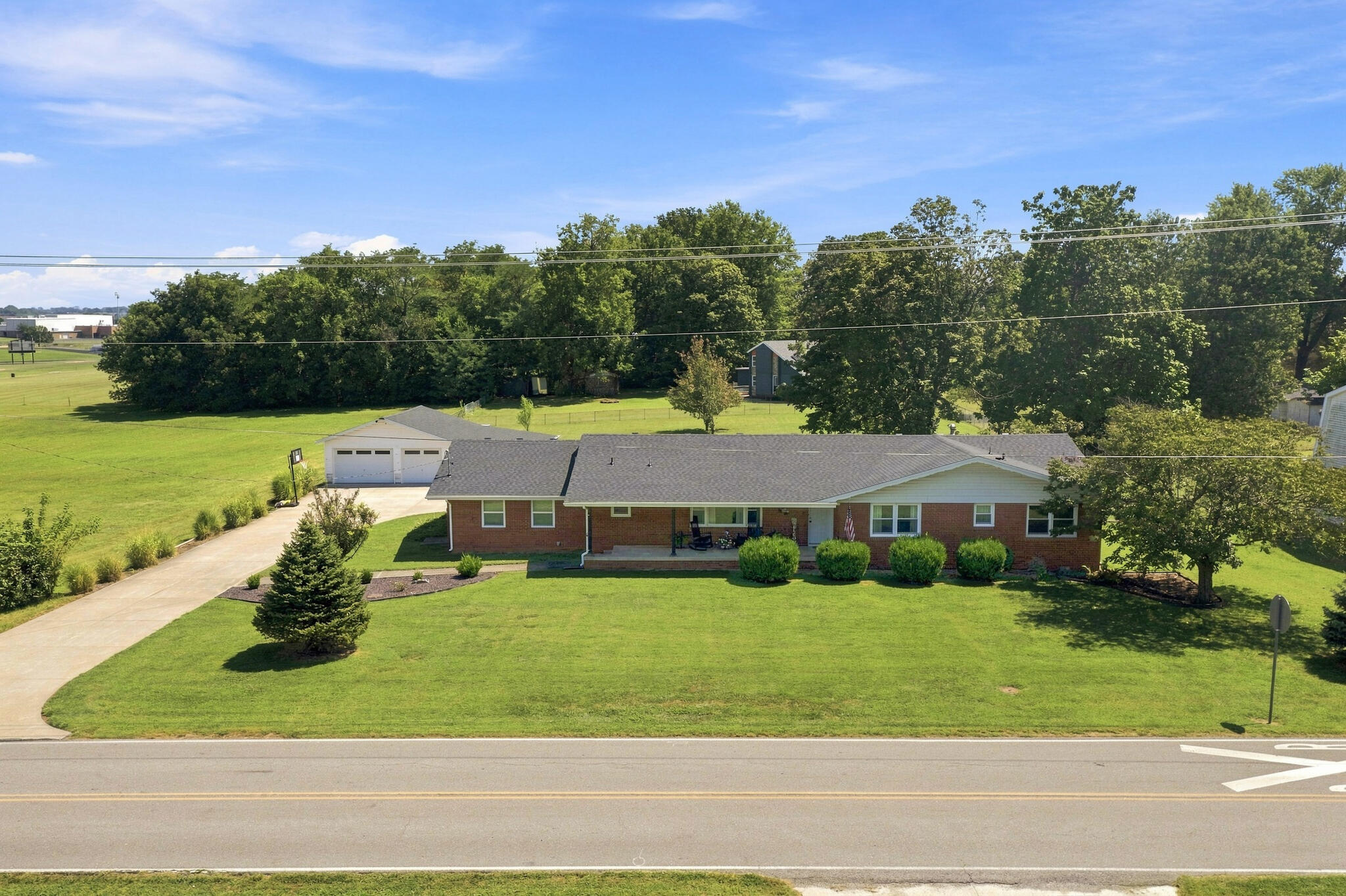 226 N Hampton Avenue, Republic MO 65738