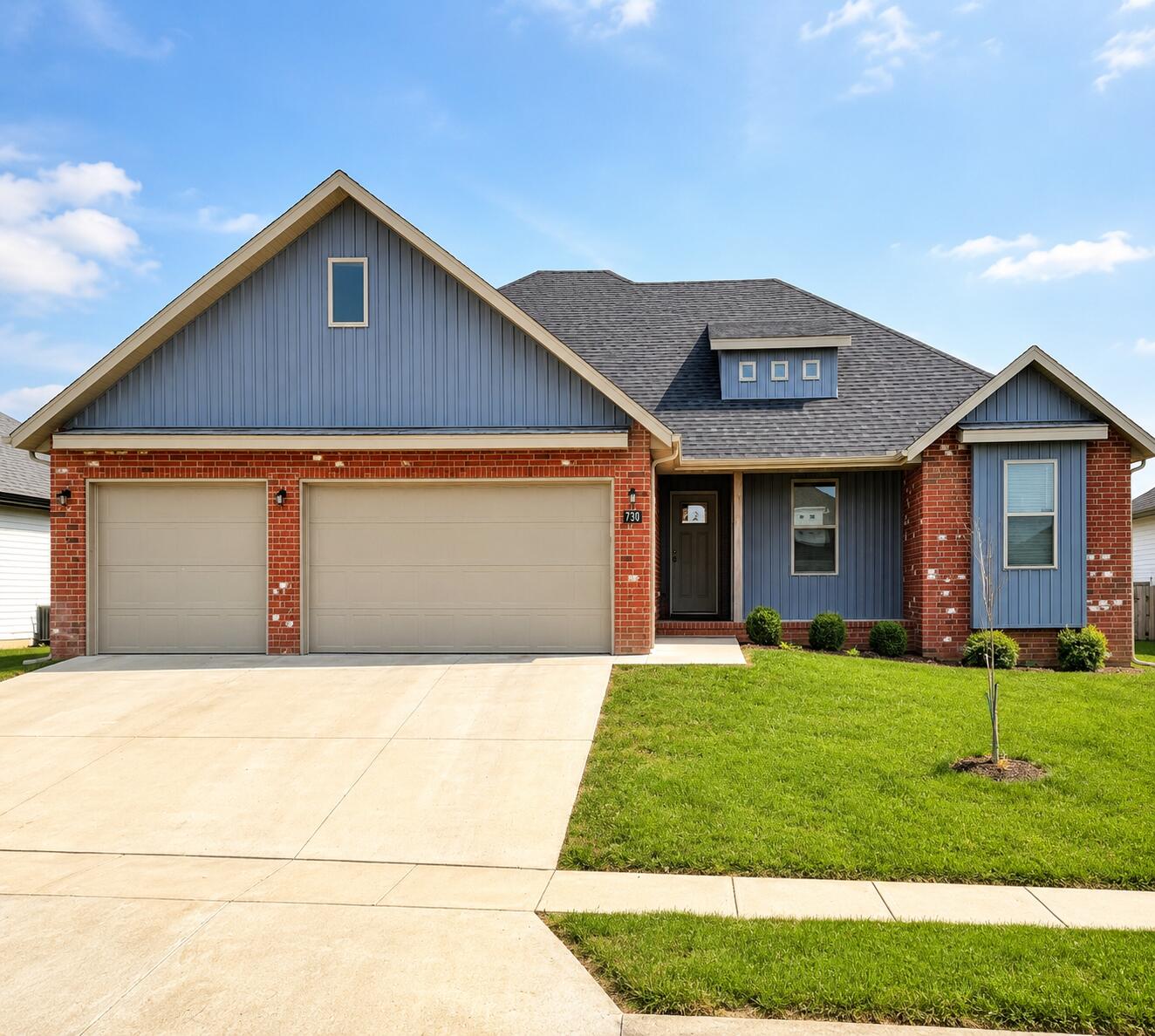 730 E Penzance Circle, Nixa MO 65714