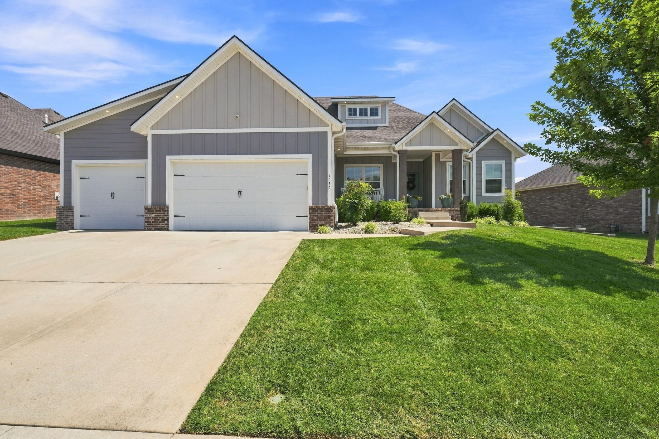 1676 N Bristol Avenue, Springfield MO 65802