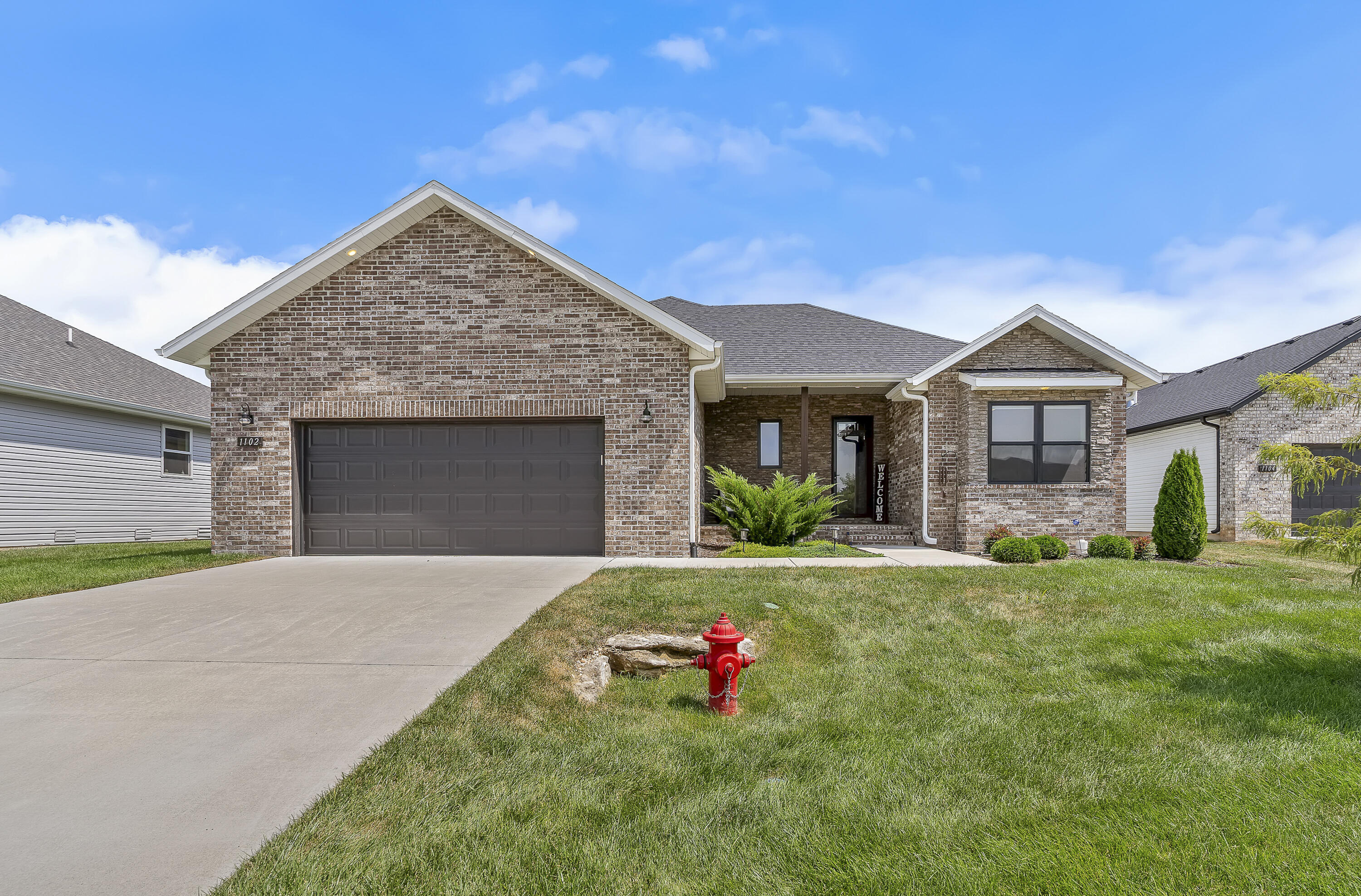1102 S Strait Avenue, Ozark MO 65721