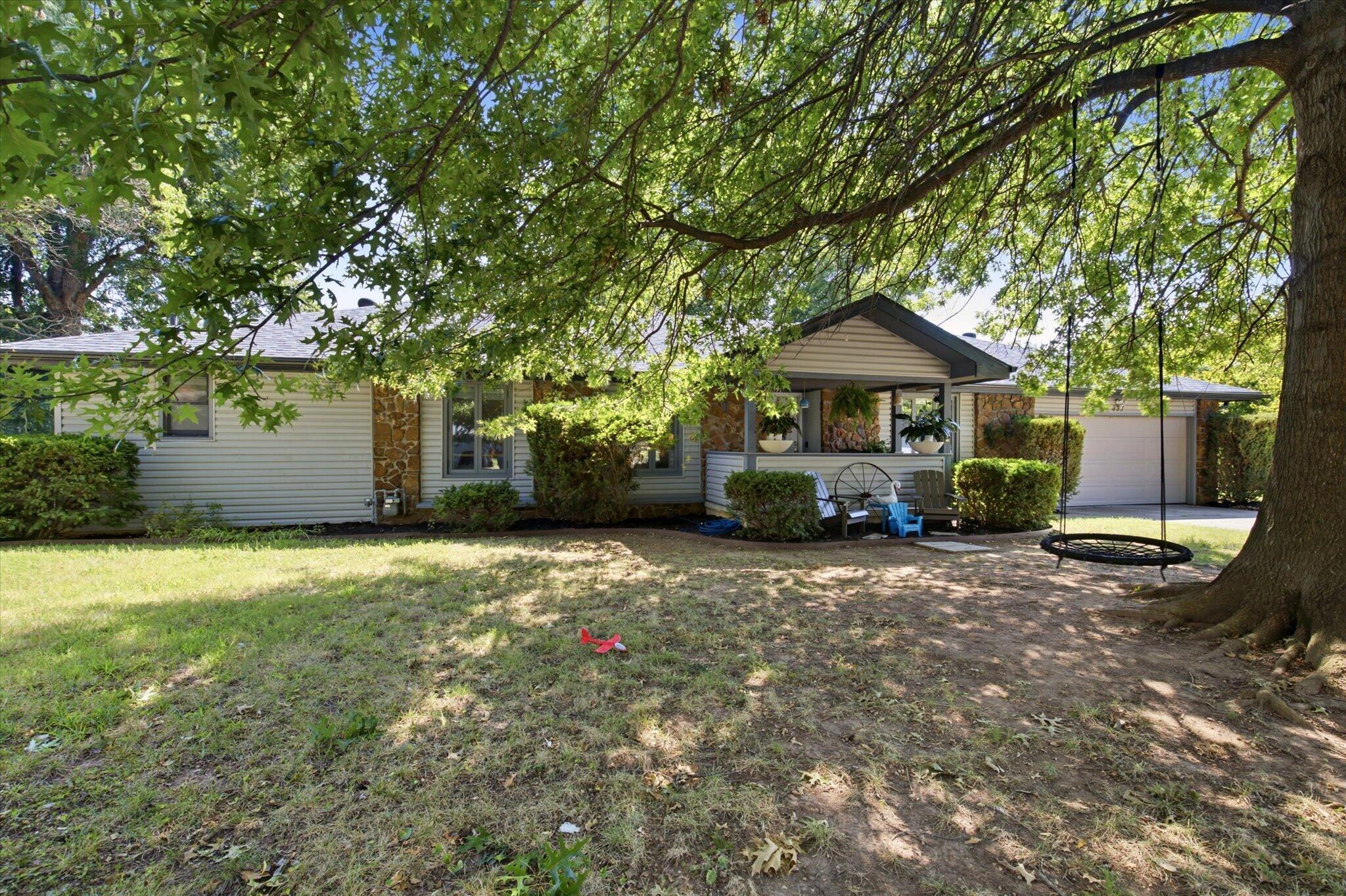 835 E Jewett Street, Springfield MO 65807