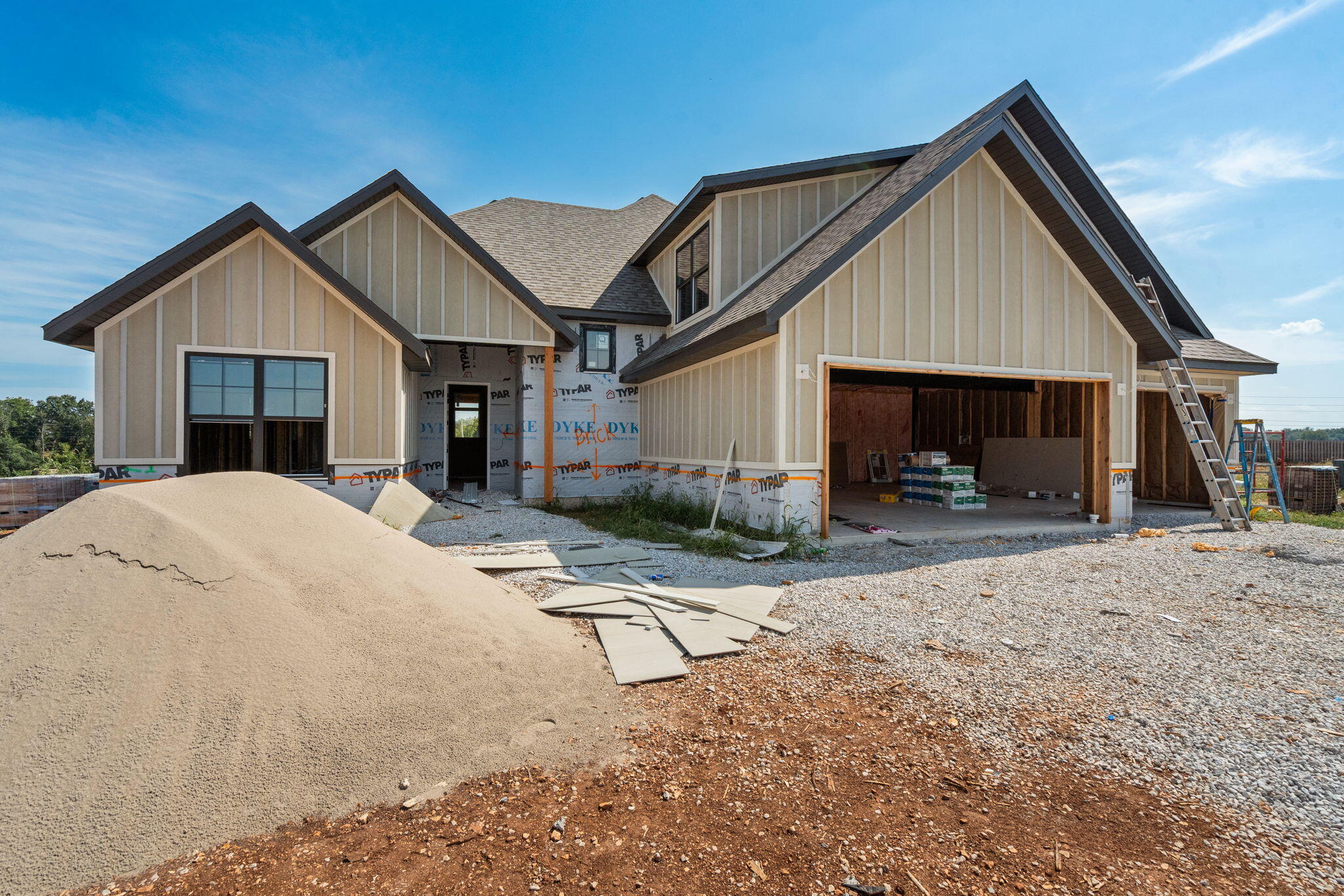 5282 E Golden Bell Lane, Springfield MO 65809