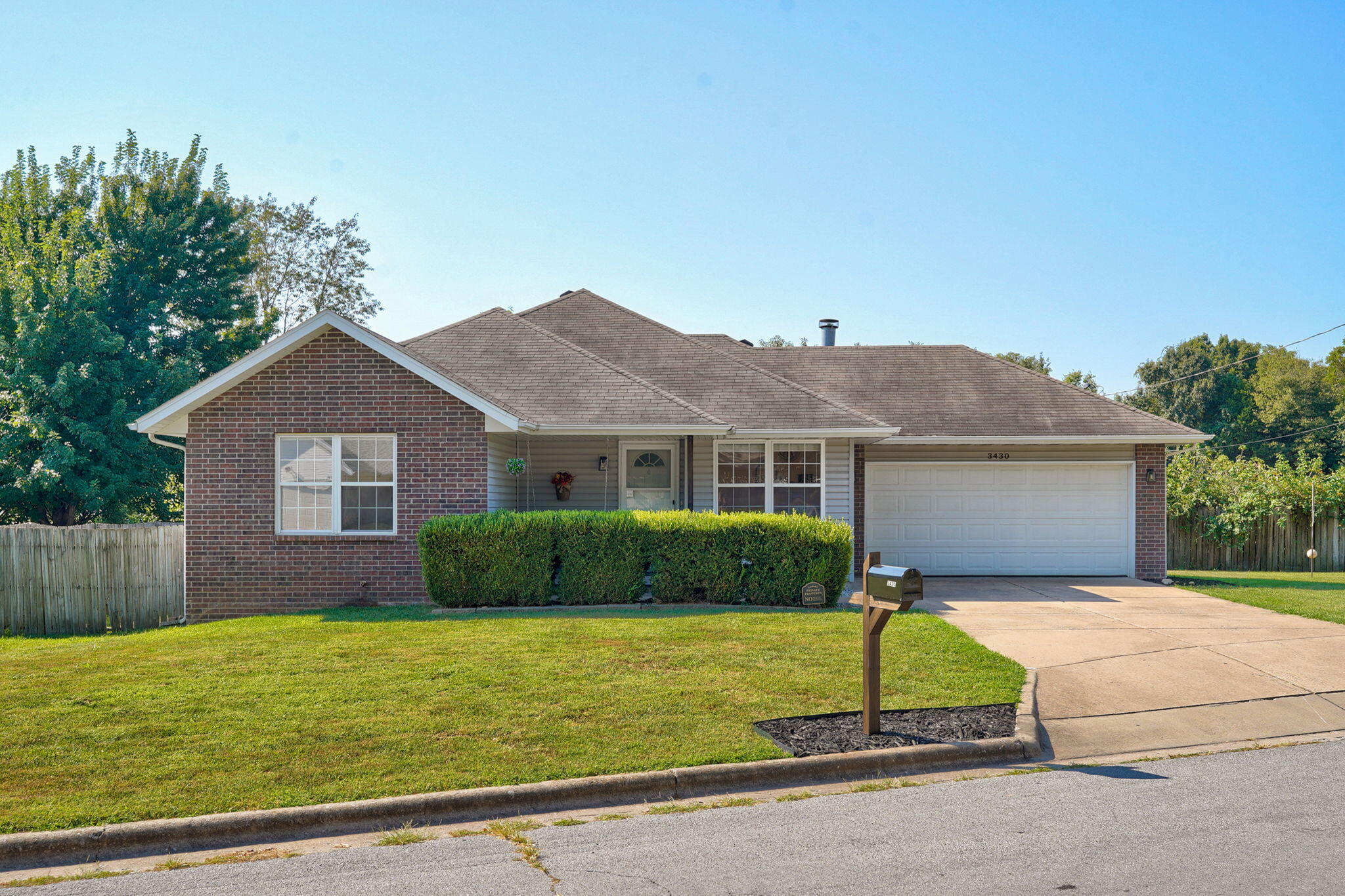 3430 W Riverside Street, Springfield MO 65807