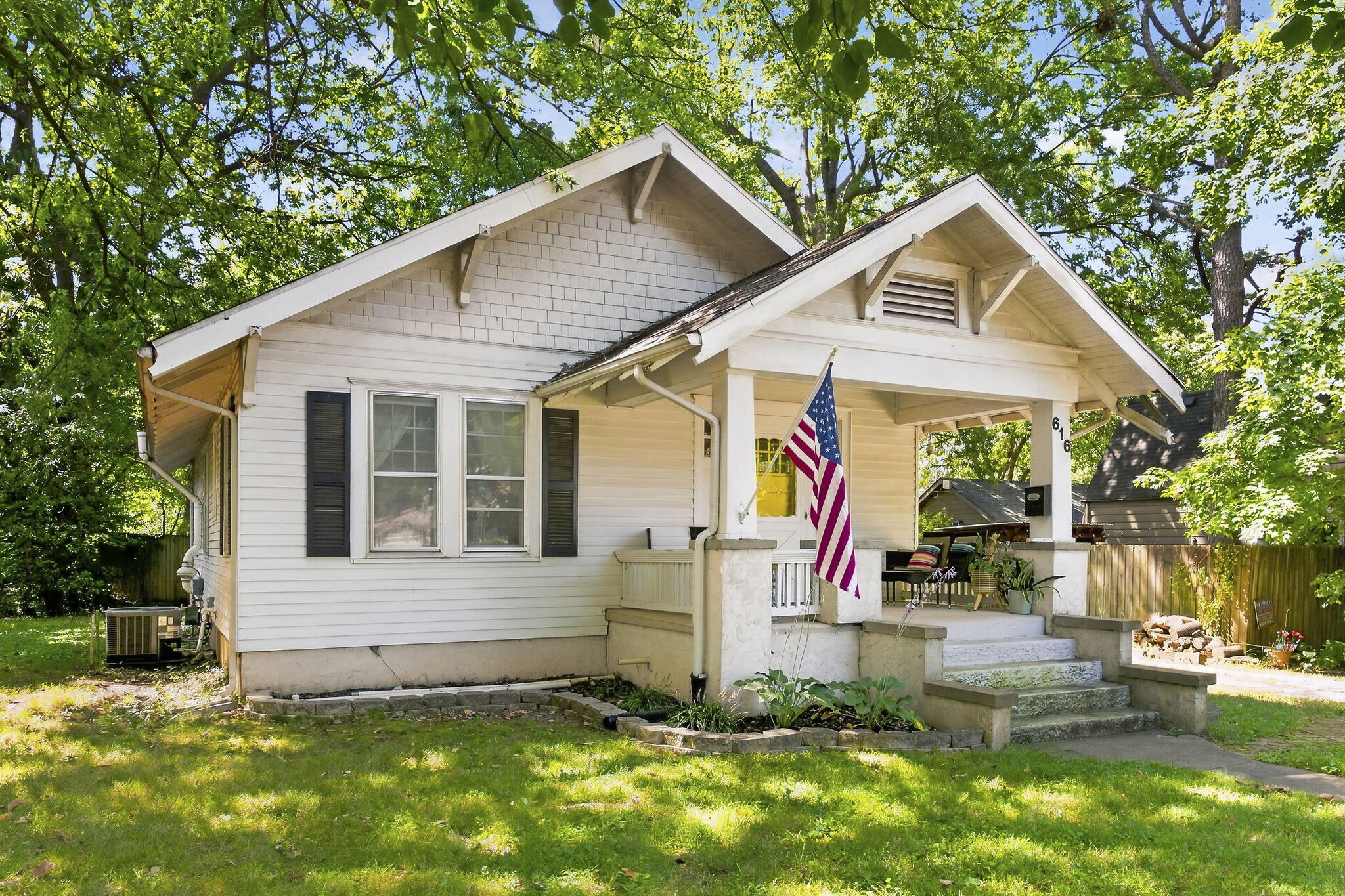 616 E Catalpa Street, Springfield MO 65807