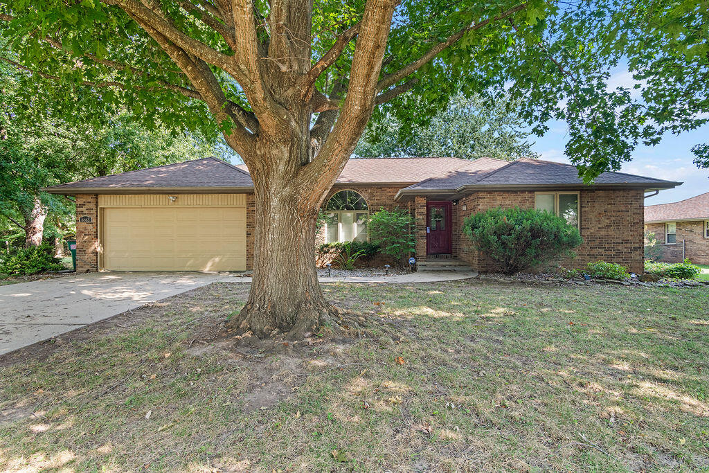 6863 W Cactus Street, Springfield MO 65803