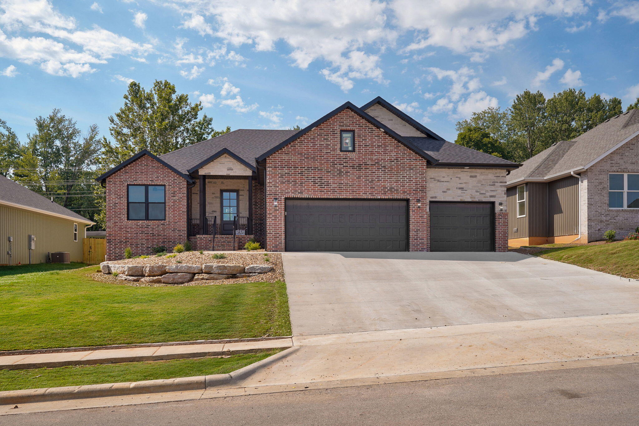 2938 W Marty Street, Springfield MO 65810
