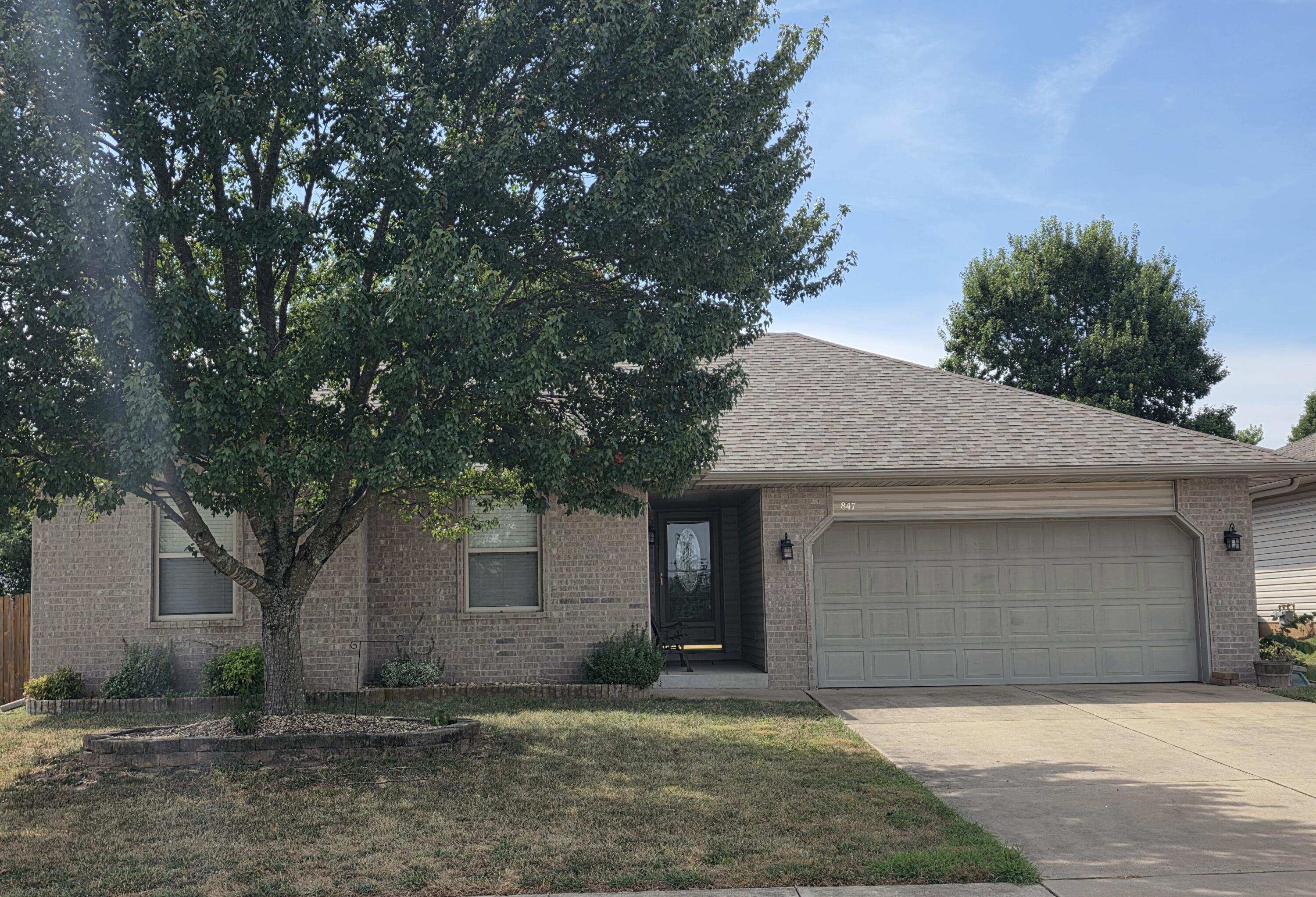 847 S Canton Avenue, Springfield MO 65802
