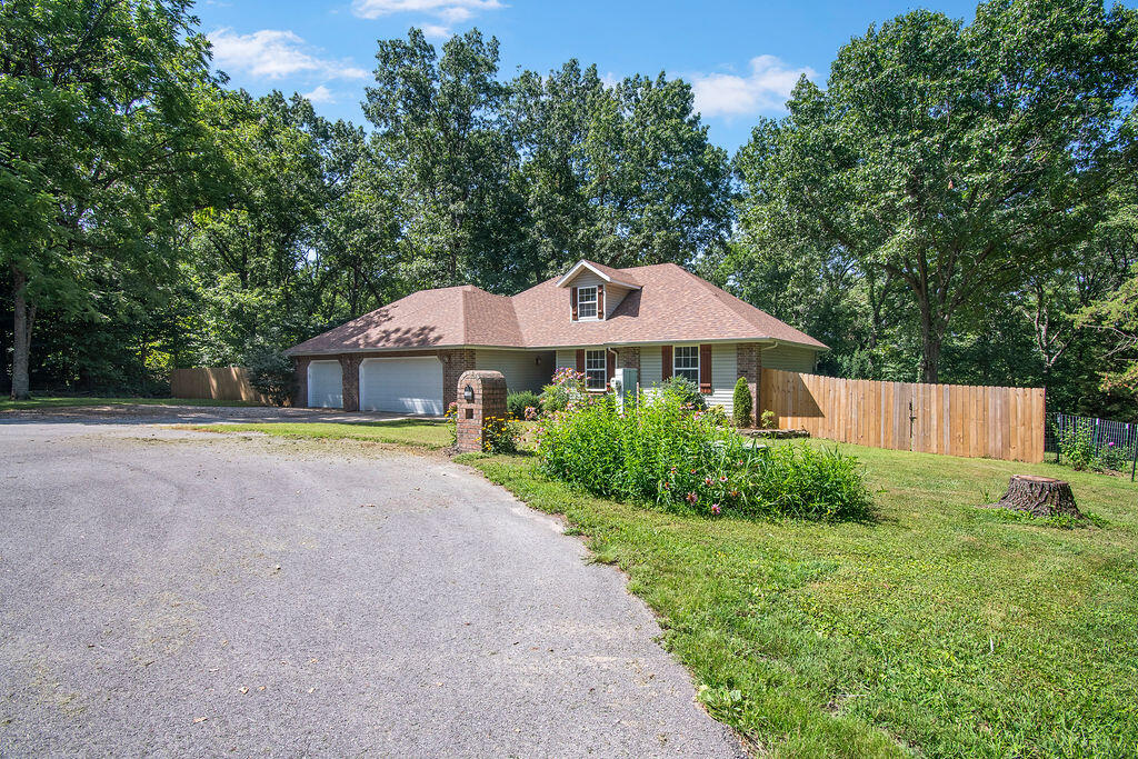 1496 S Alice Gayle Circle, Nixa MO 65714
