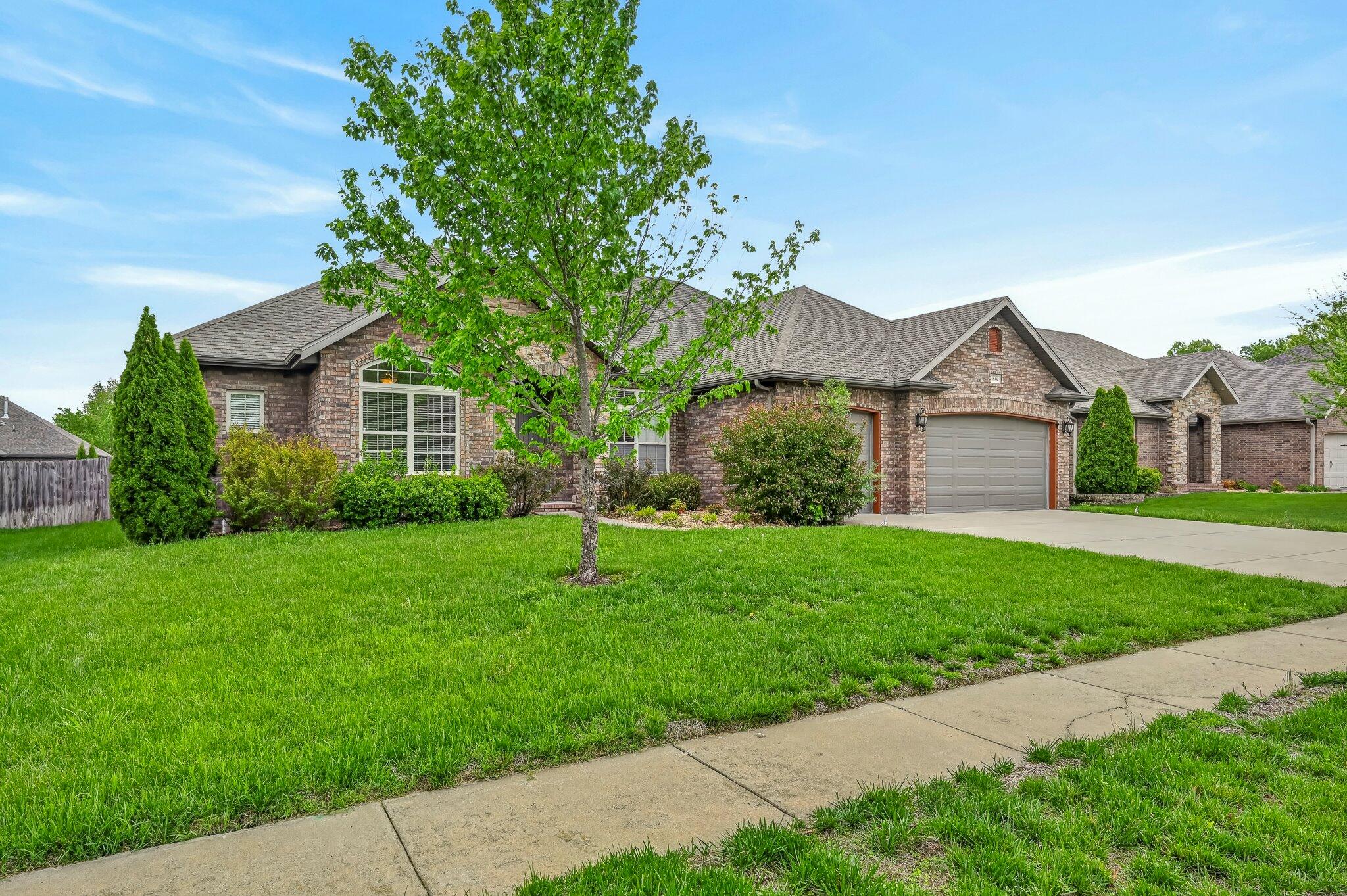 4844 S Farm Rd 131, Springfield MO 65810