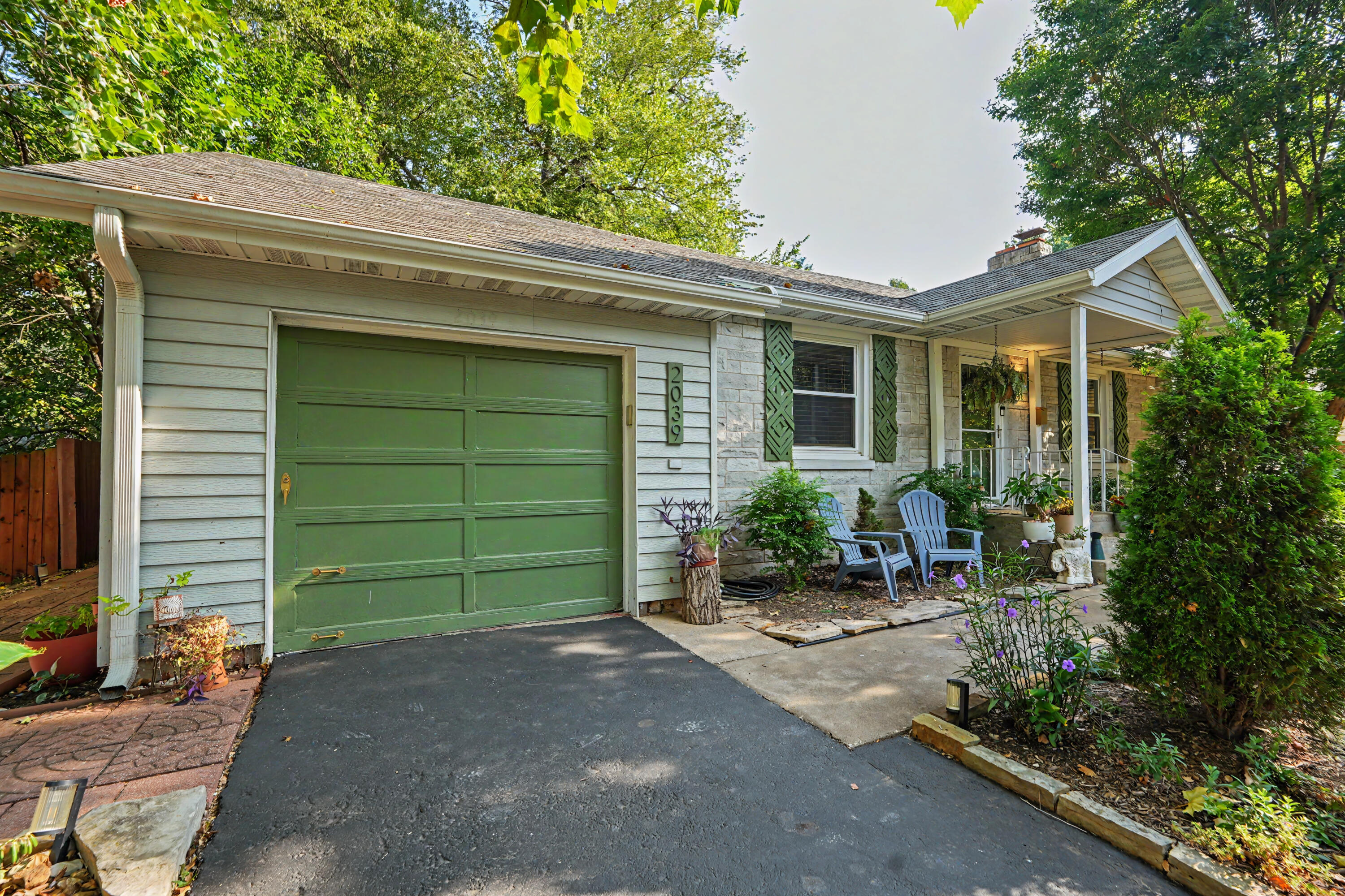 2039 E Wayland Street, Springfield MO 65804