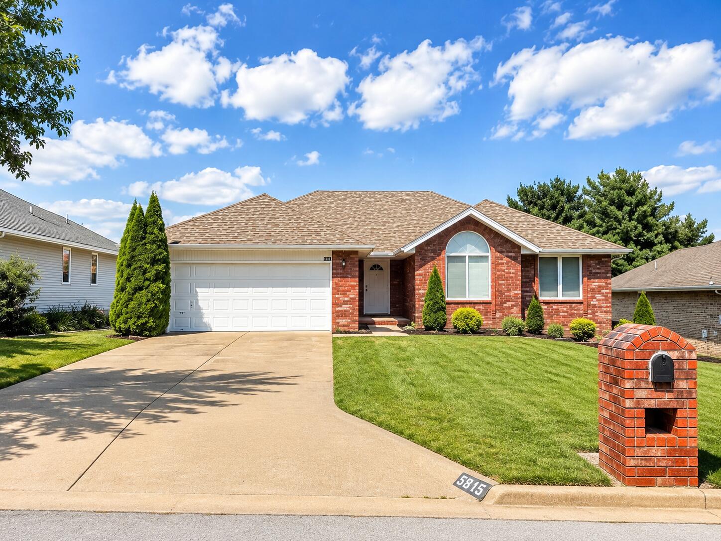 3945 W Cardinal Street, Springfield MO 65810